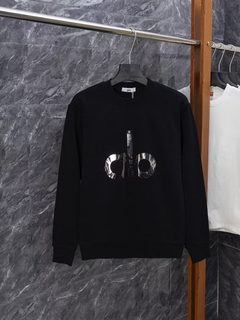 Alo Sweatshirt — 1fcb4b6d angle 1