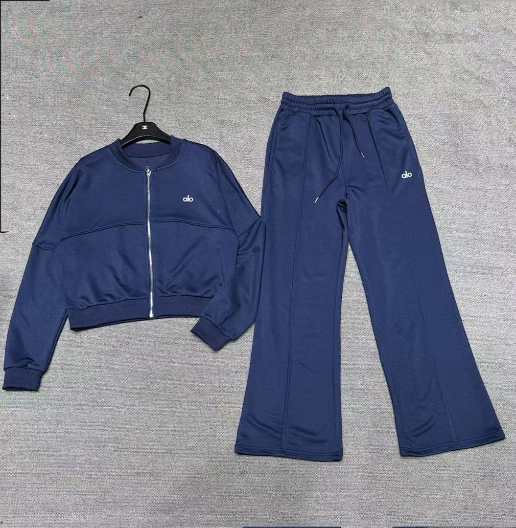 Alo Sweatshirt — 7daf9255 angle 1
