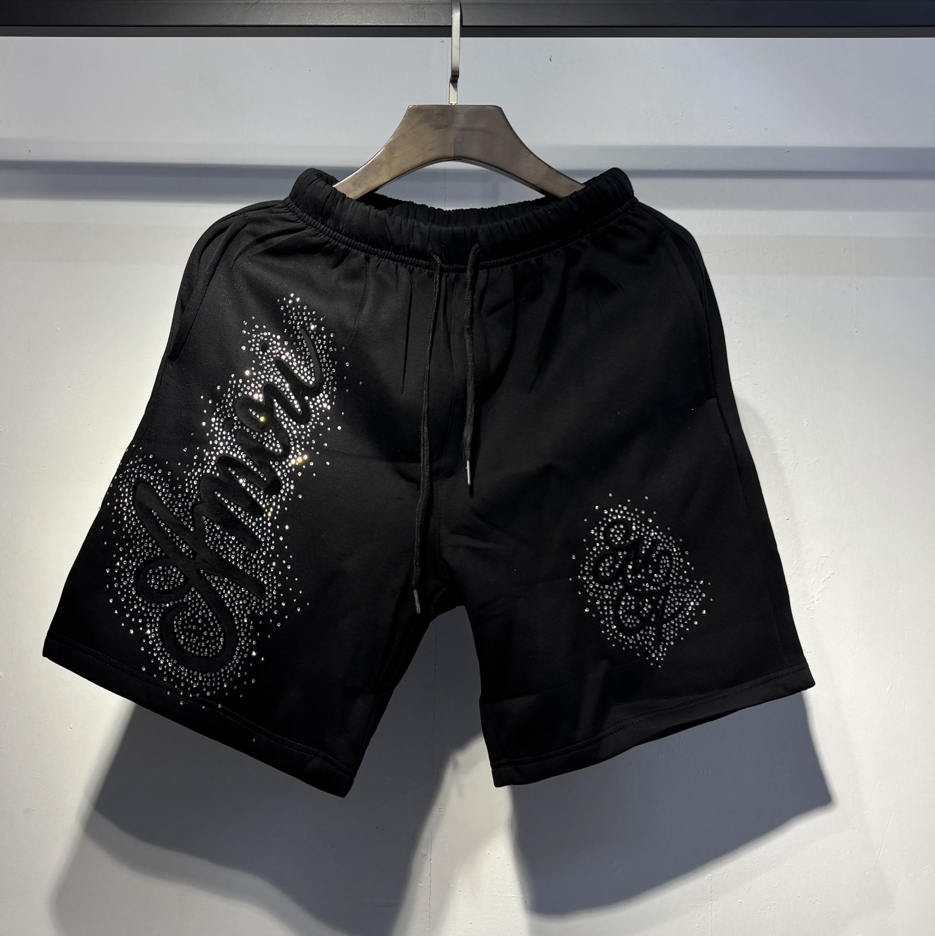 Amiri Pants — e6e3d126