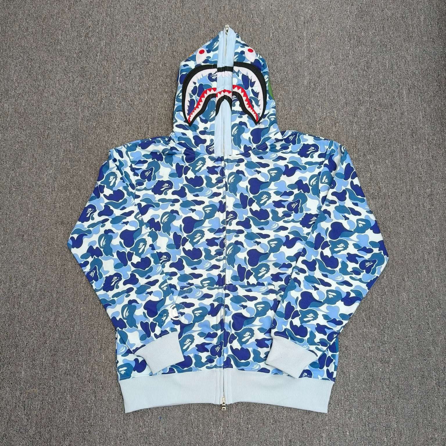 BAPE Hoodie — 10bb52ab