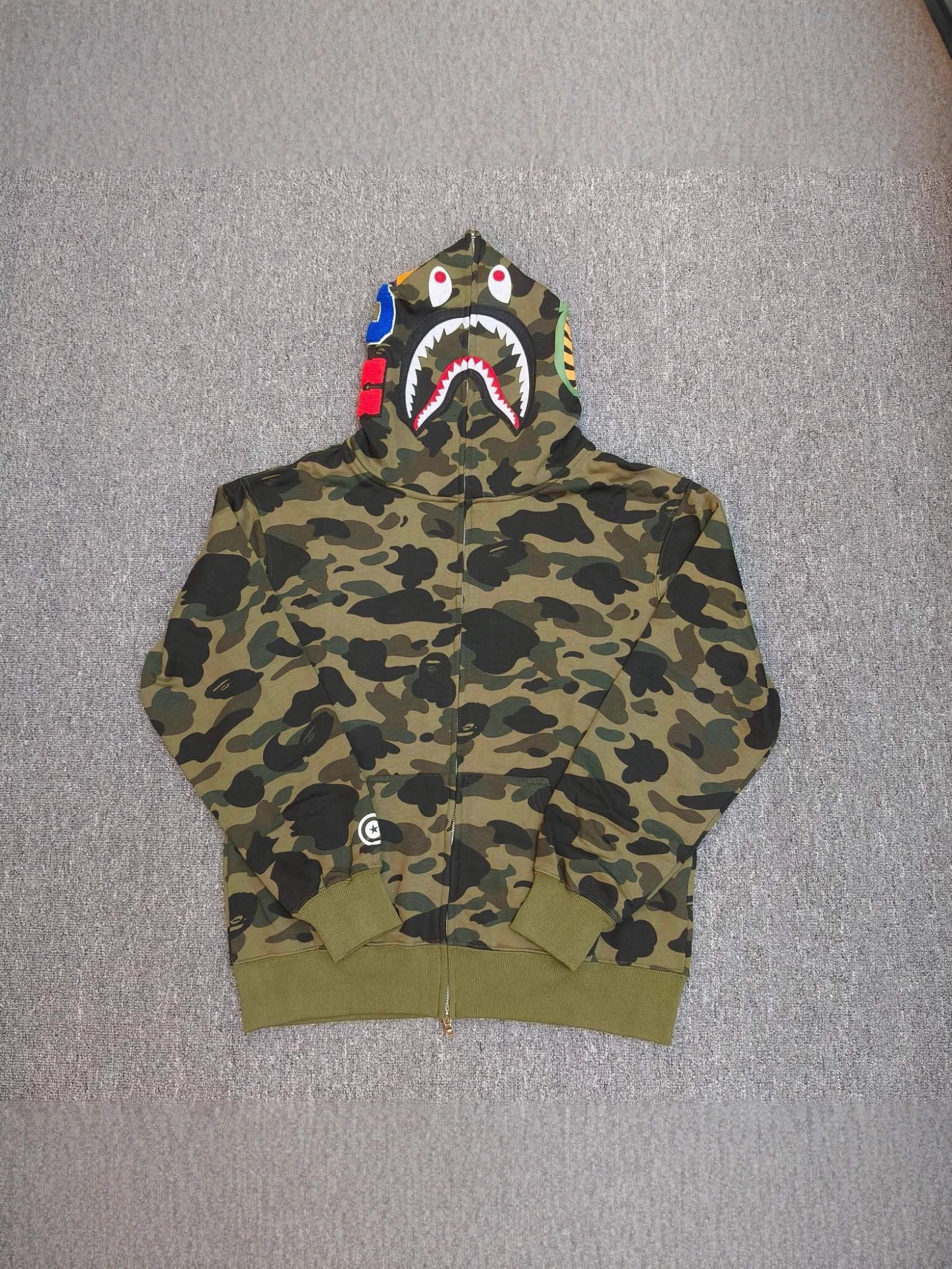 BAPE Hoodie — f89318a9