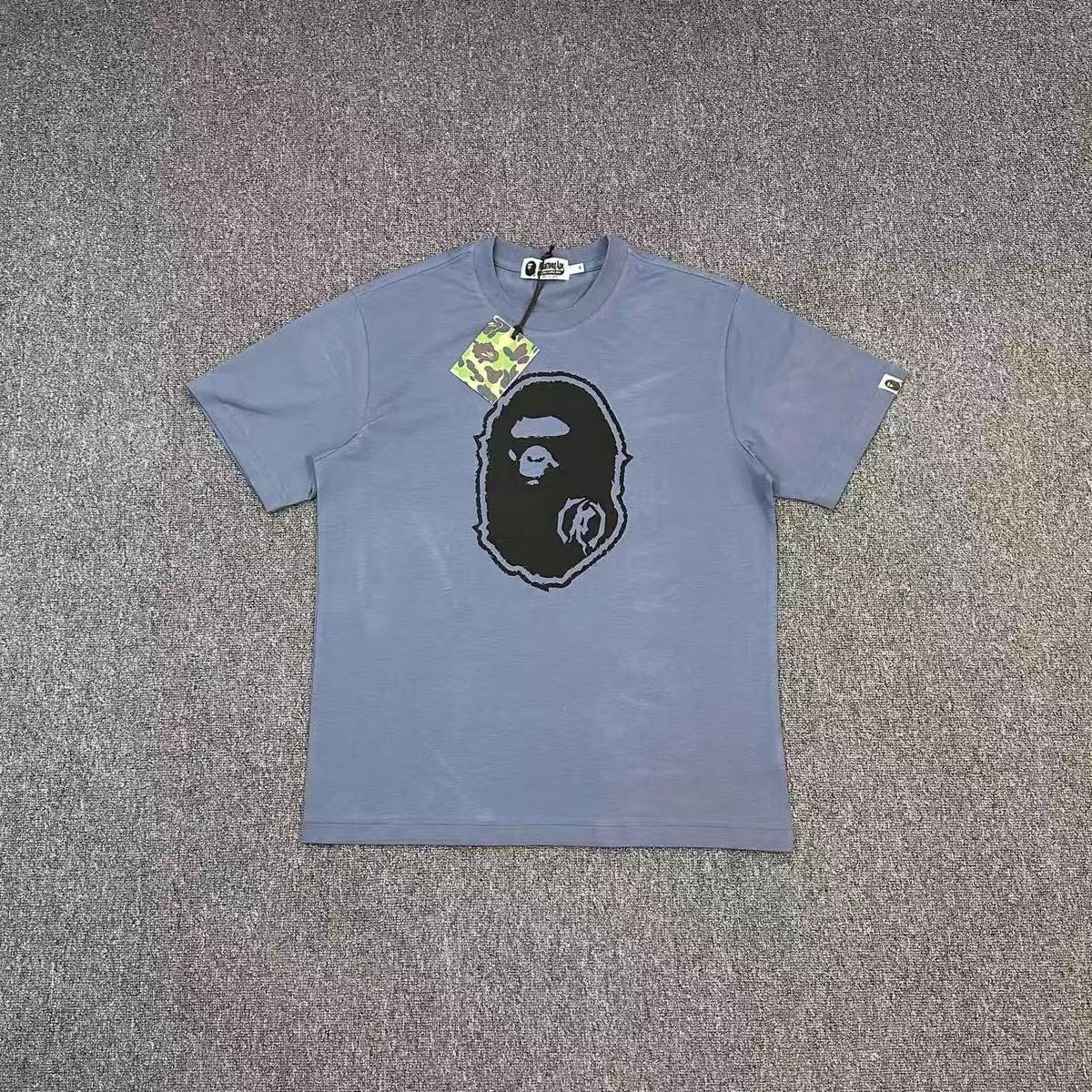BAPE T-Shirt — e0162981