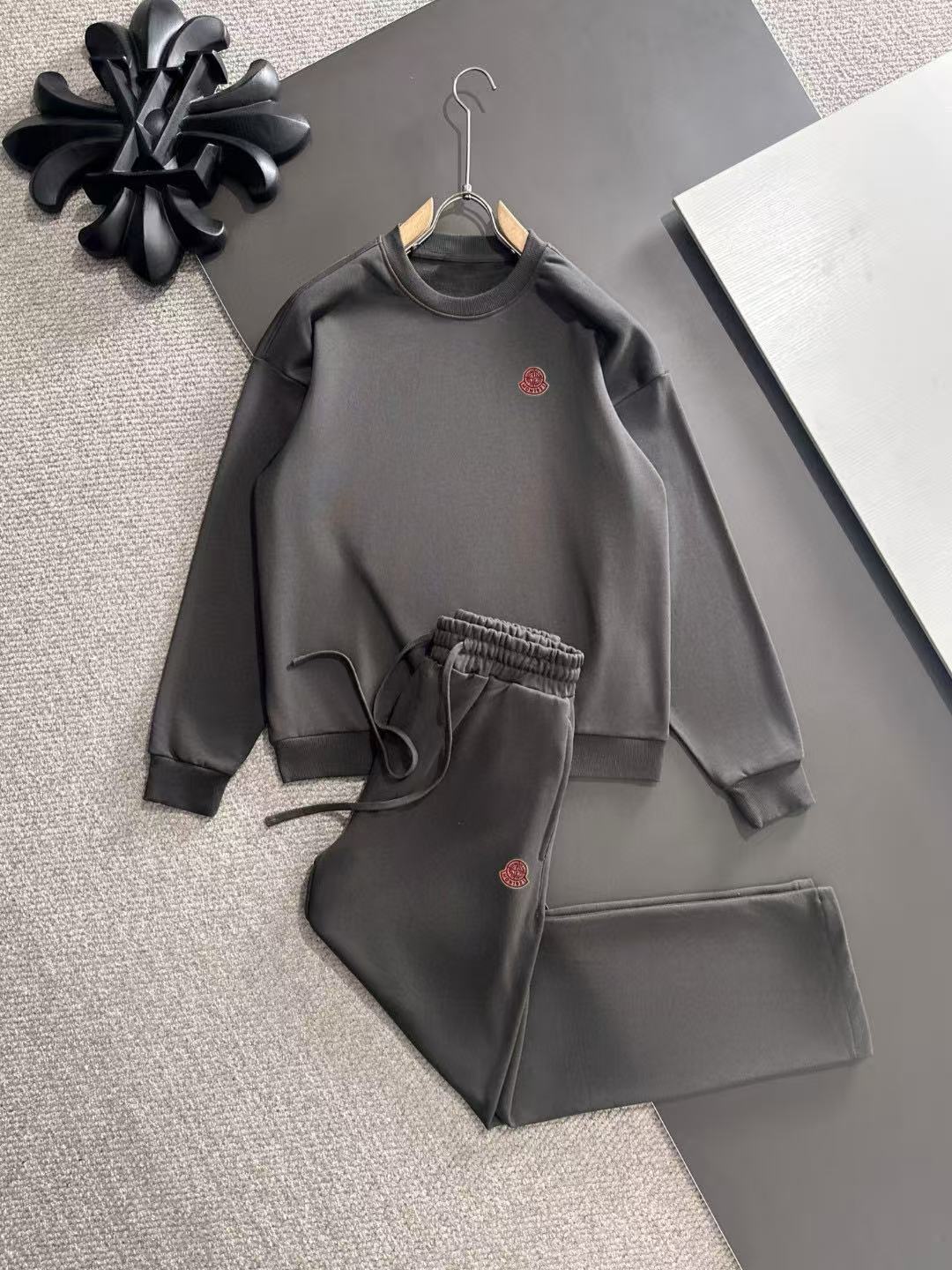 Moncler All — 05878c78 angle 1