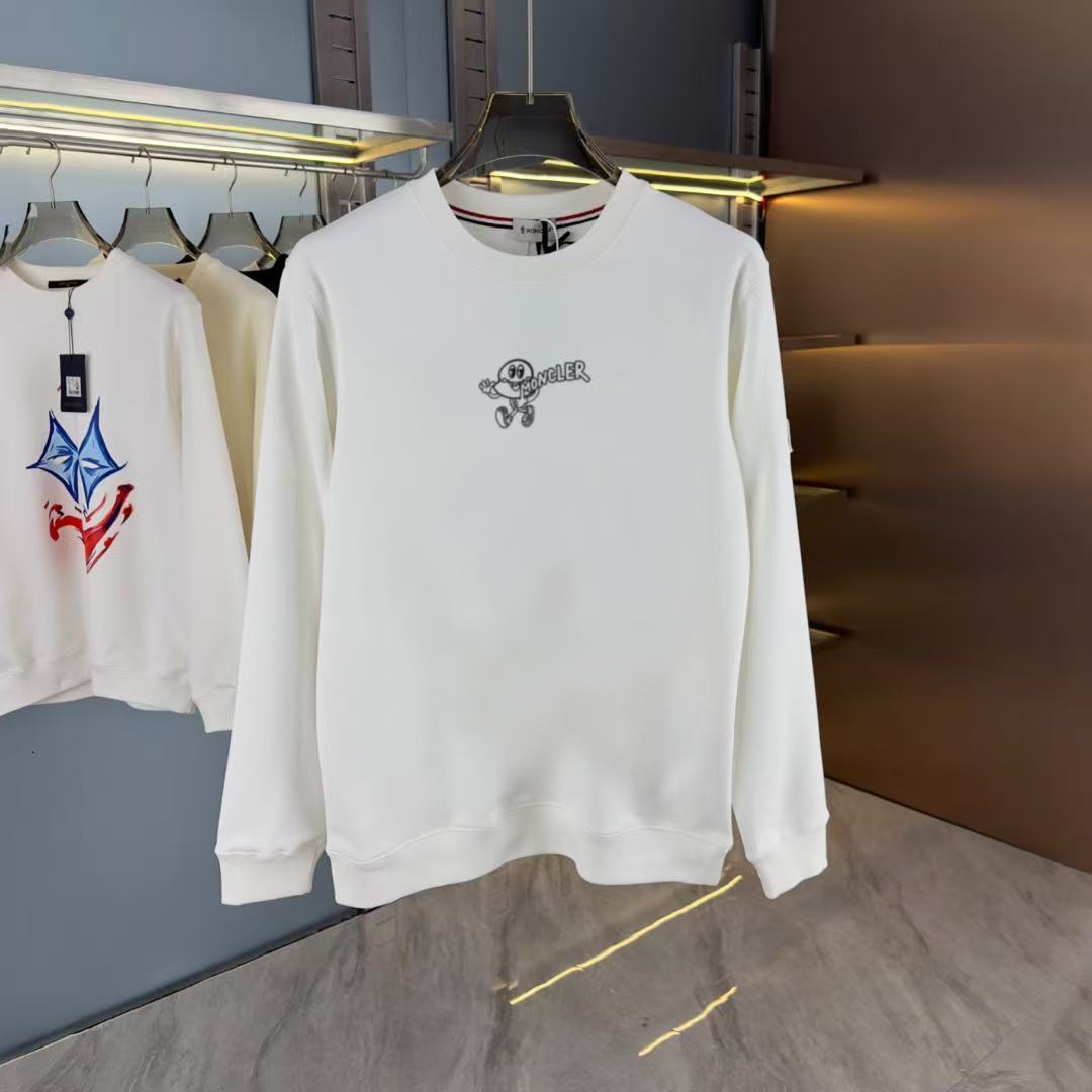 Moncler All — 0f69228f angle 1