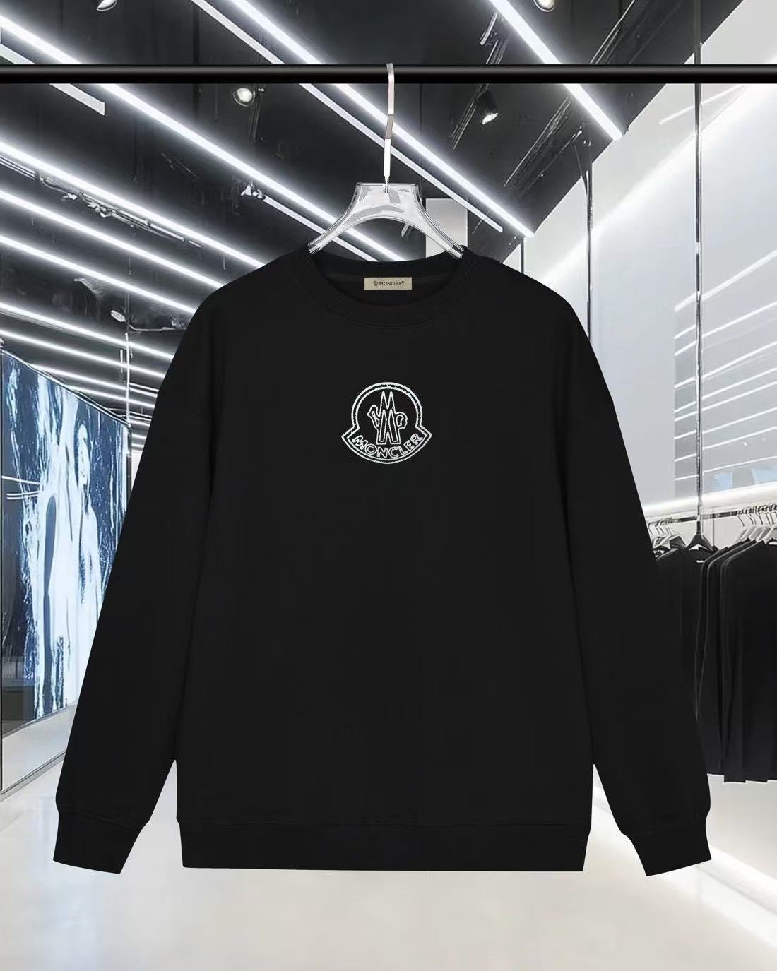 Moncler All — 1fc15b31 angle 1