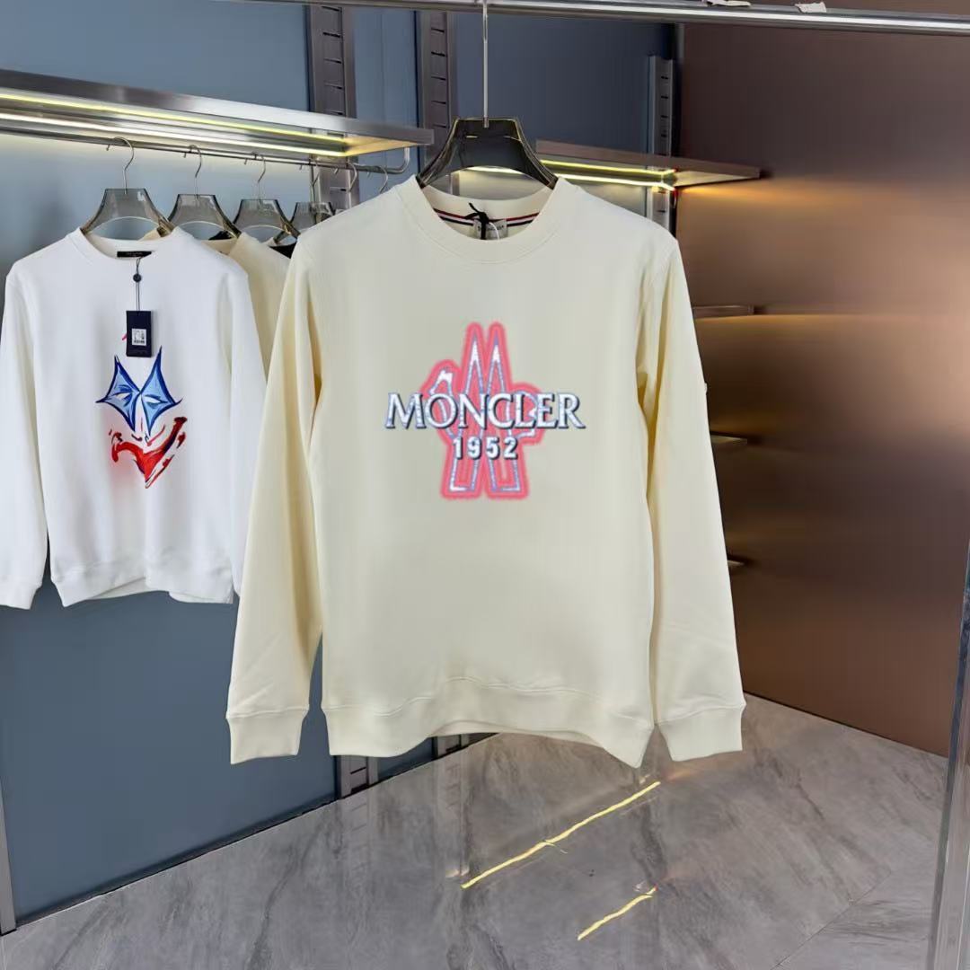 Moncler All — 3684c51d angle 1