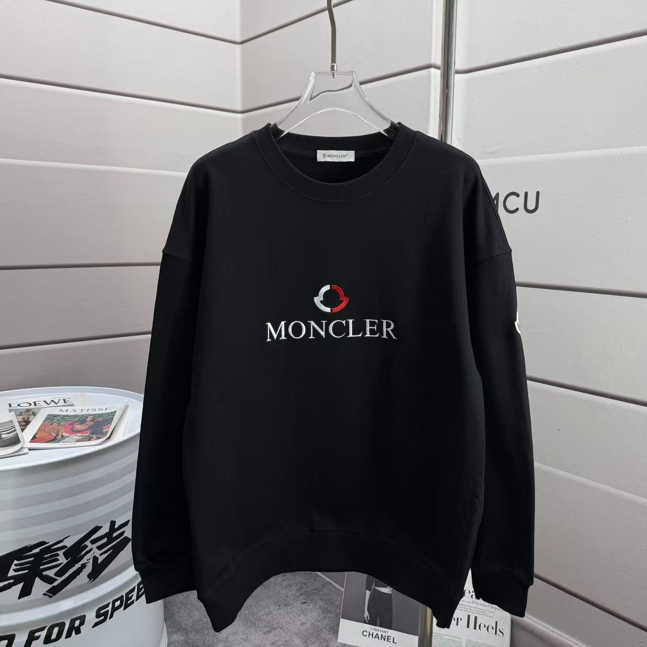 Moncler All — 4d5826df angle 1