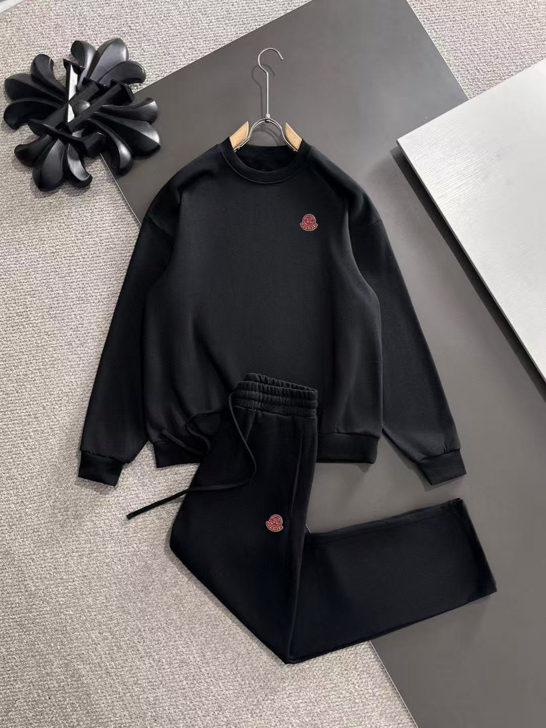 Moncler All — 6d450d4c angle 1