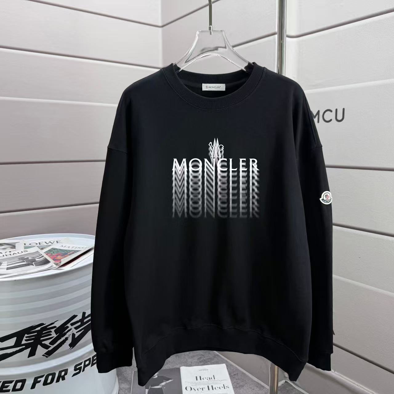 Moncler All — 890825e1 angle 1