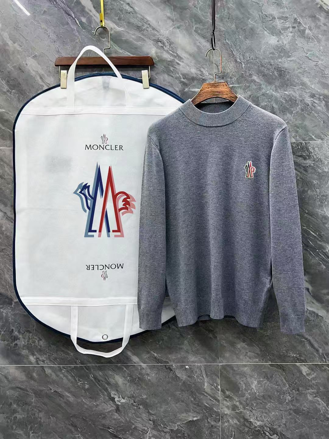 Moncler All — b0c82a78