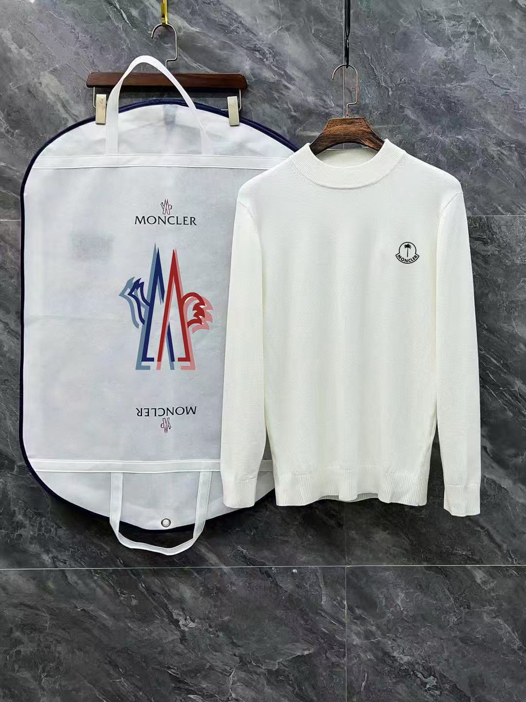 Moncler All — b2768827