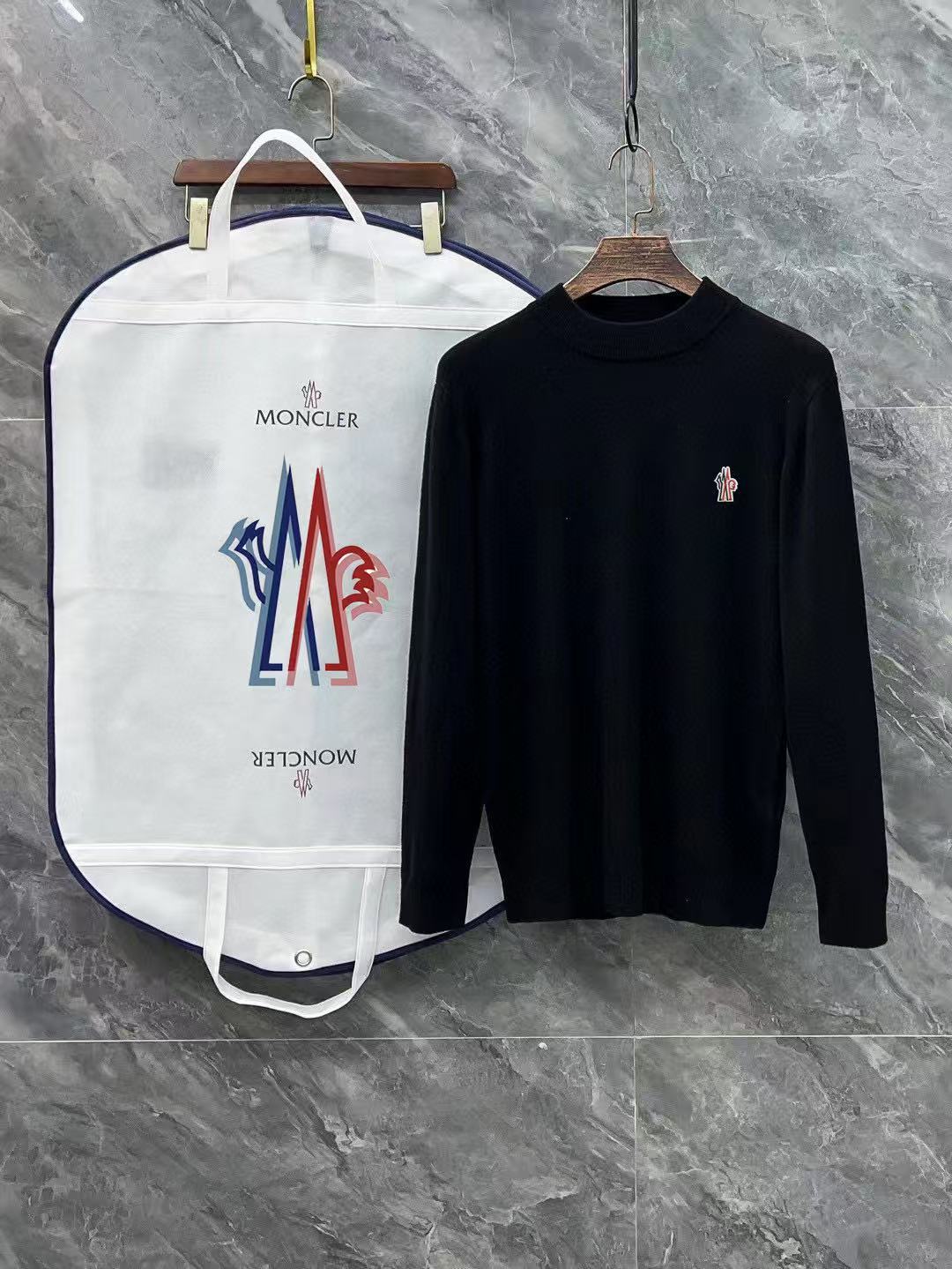 Moncler All — d0c0d94d