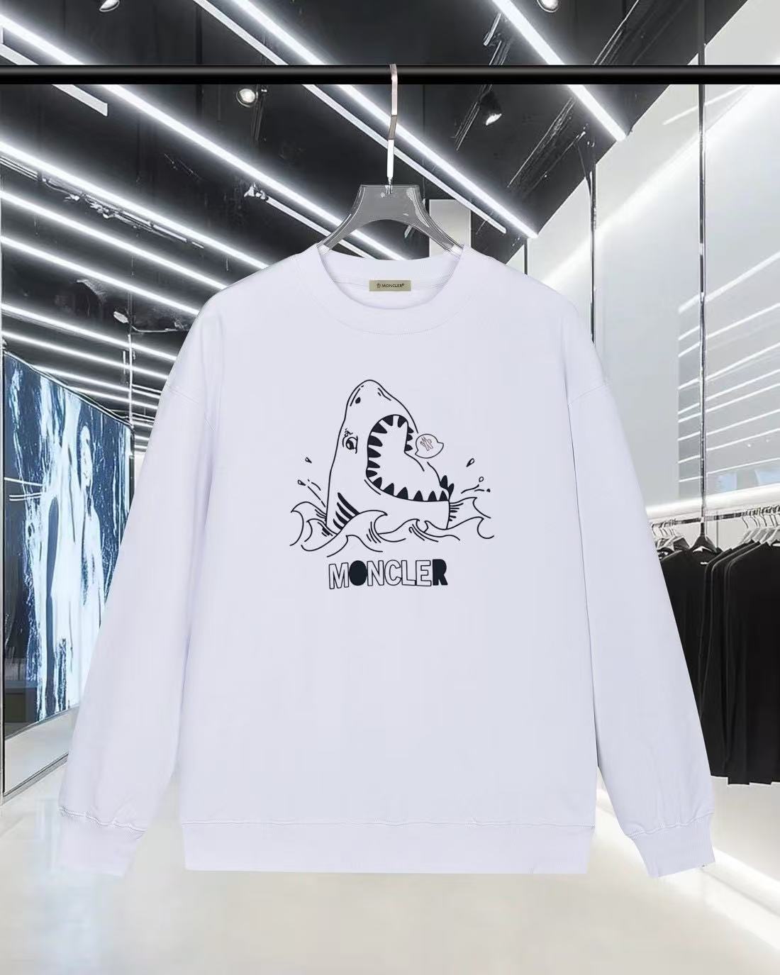 Moncler All — d2d2f541 angle 1