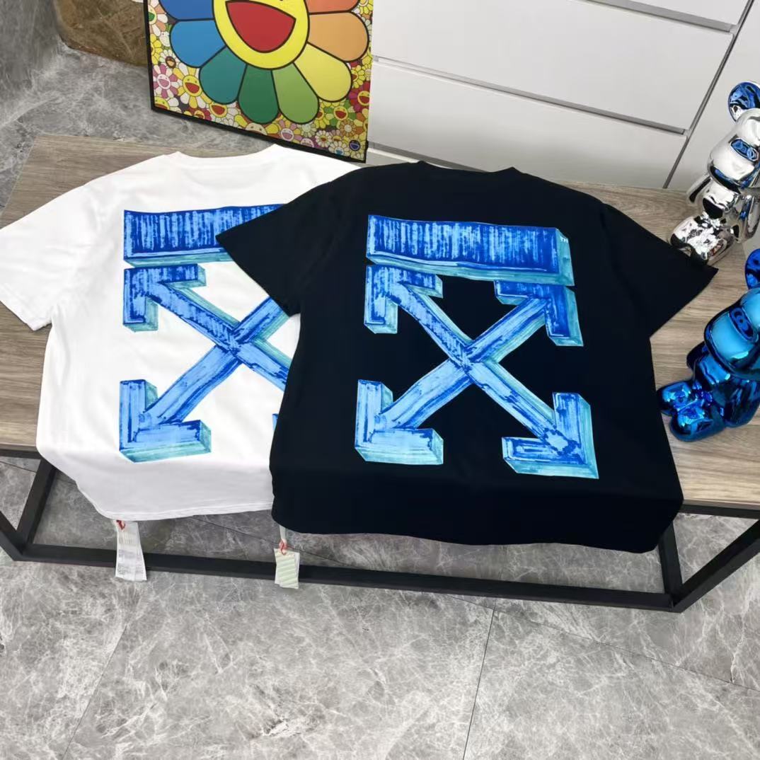 Off-white T-Shirt — e88f309d