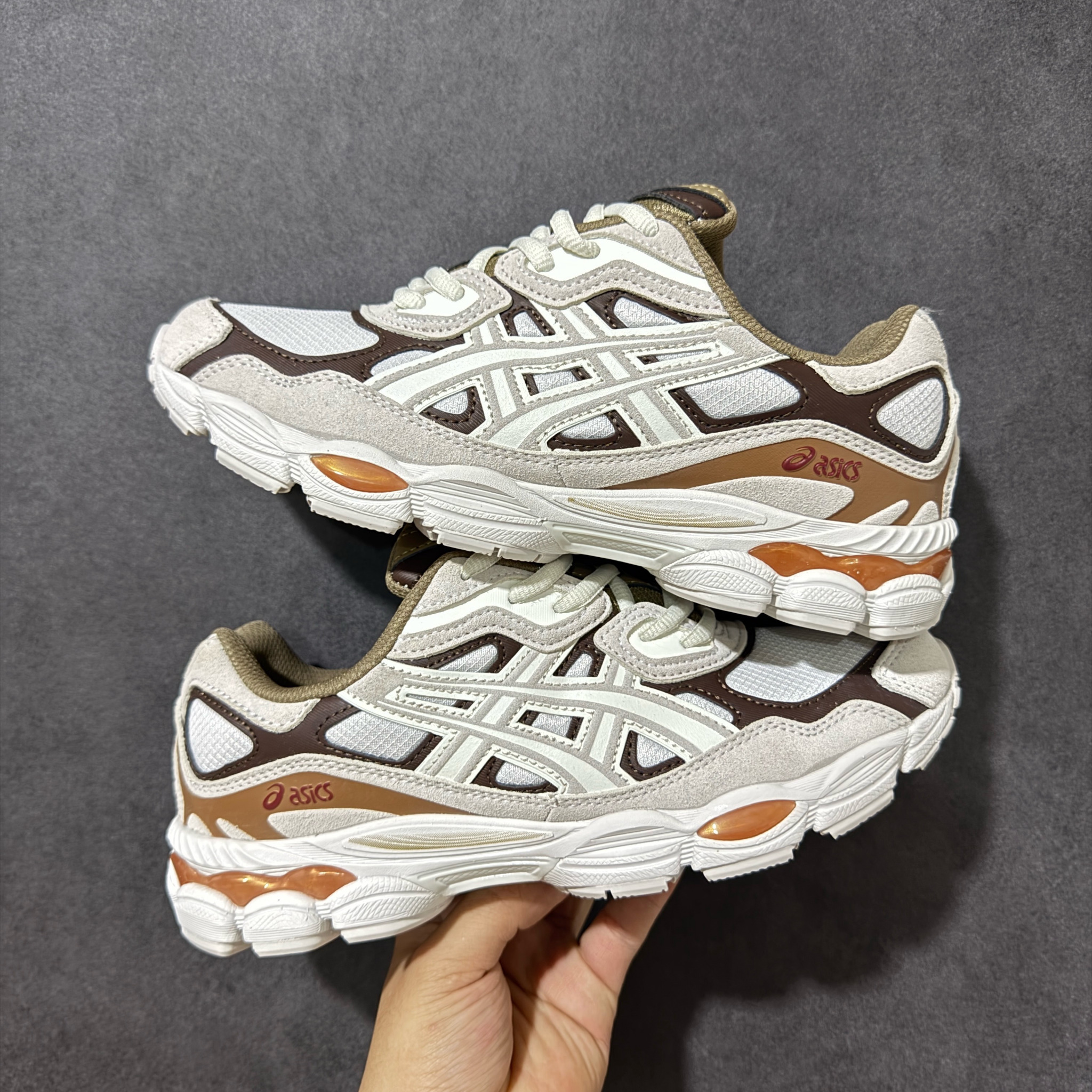 Shoe Ascics — 010ff10f angle 1