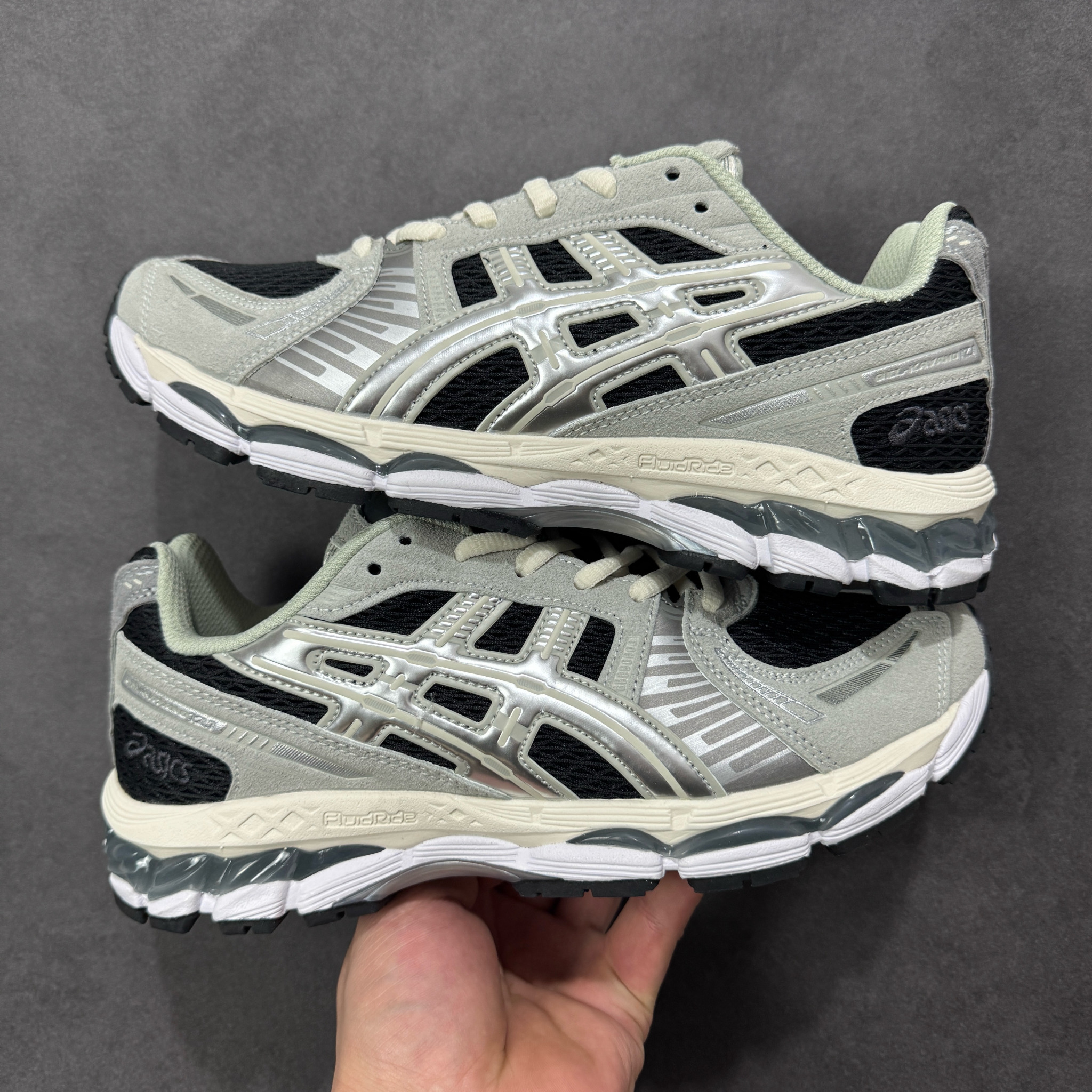 Shoe Ascics — 8482aeec angle 1