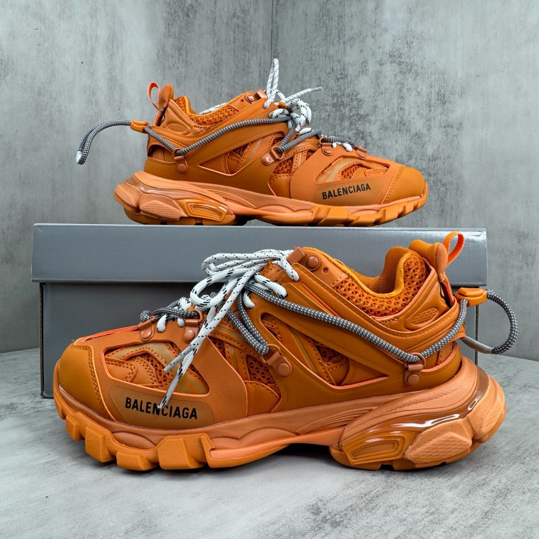 Shoe Balenciaga shoe — 207a2de2 angle 1