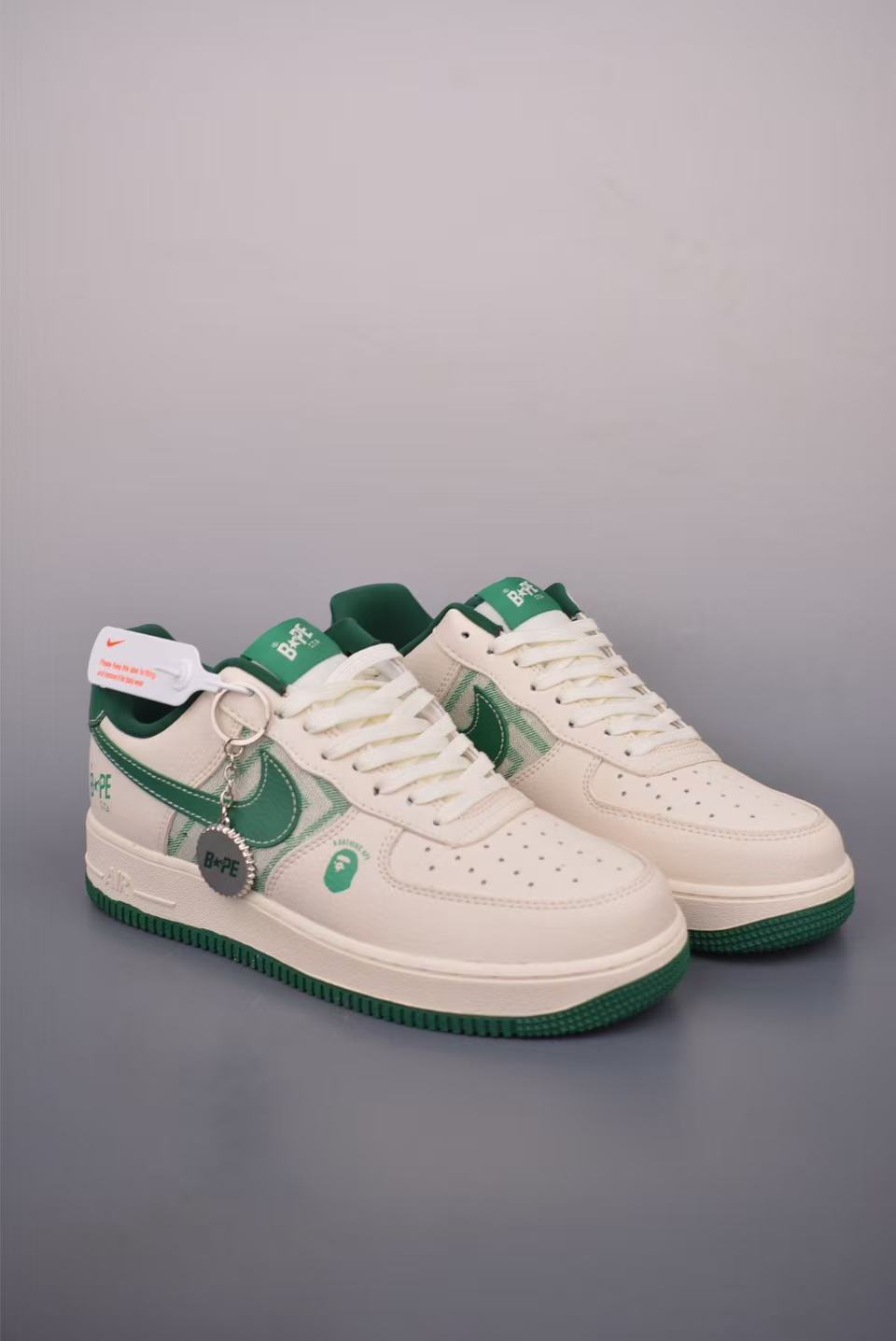 Shoe BAPE — 213f6b81 angle 1