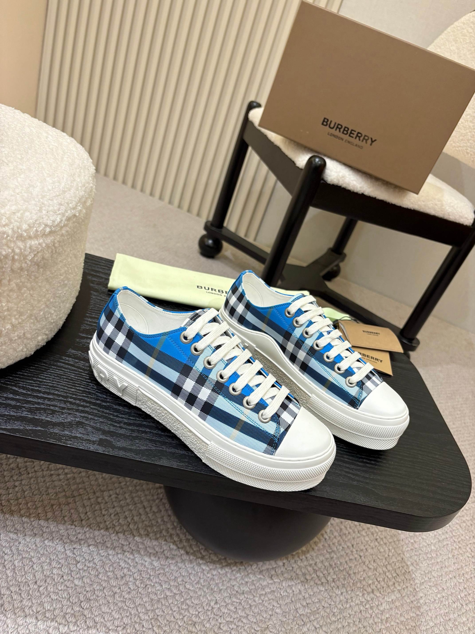 Shoe Burberry shoes — 4c2a5ff5