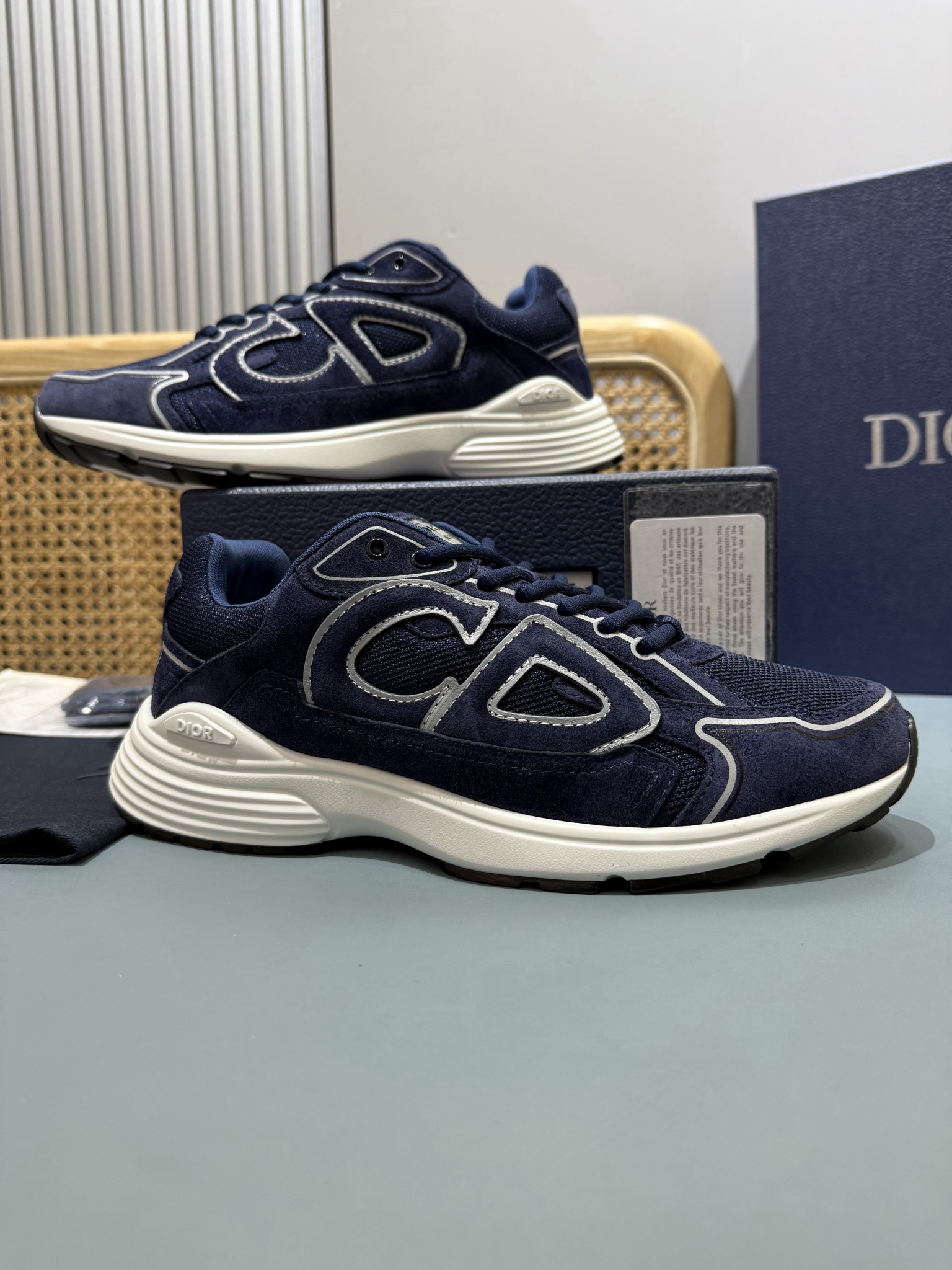 Shoe Dior Shoes — 7640c81b angle 1