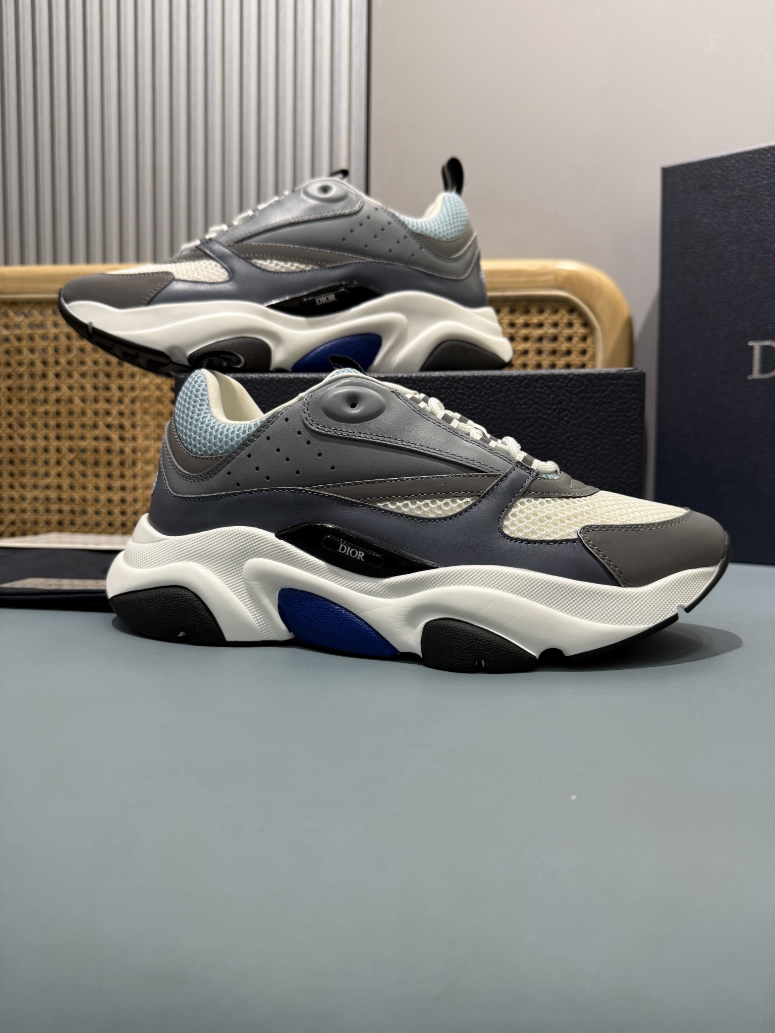 Shoe Dior Shoes — f2c43668 angle 1