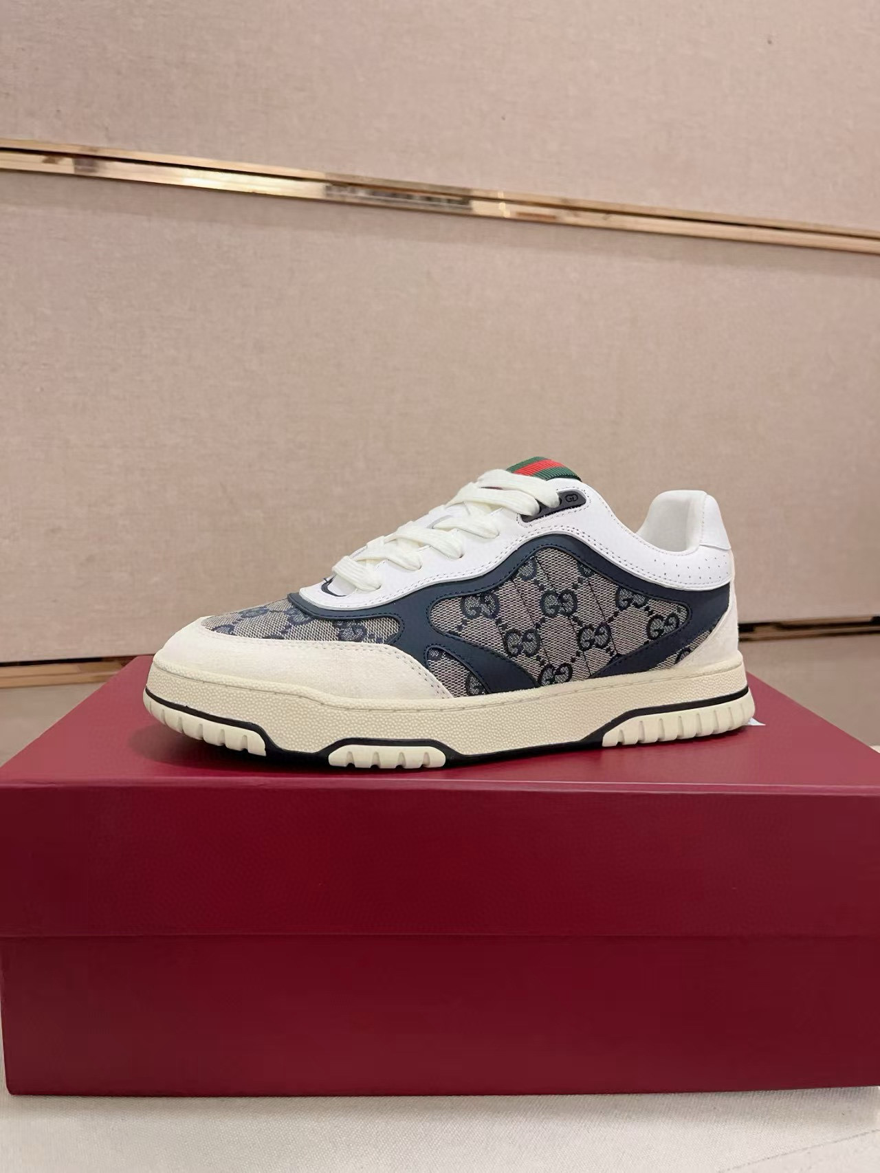 Shoe GUCCI shoes — 0421a08d angle 1