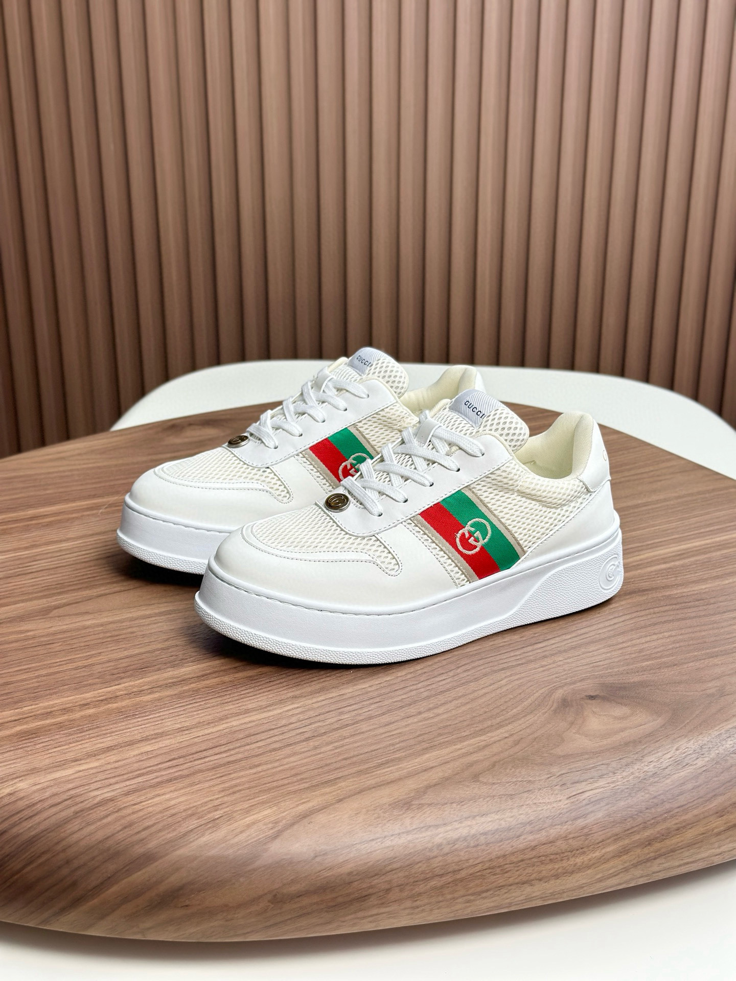 Shoe GUCCI shoes — c0978076 angle 1