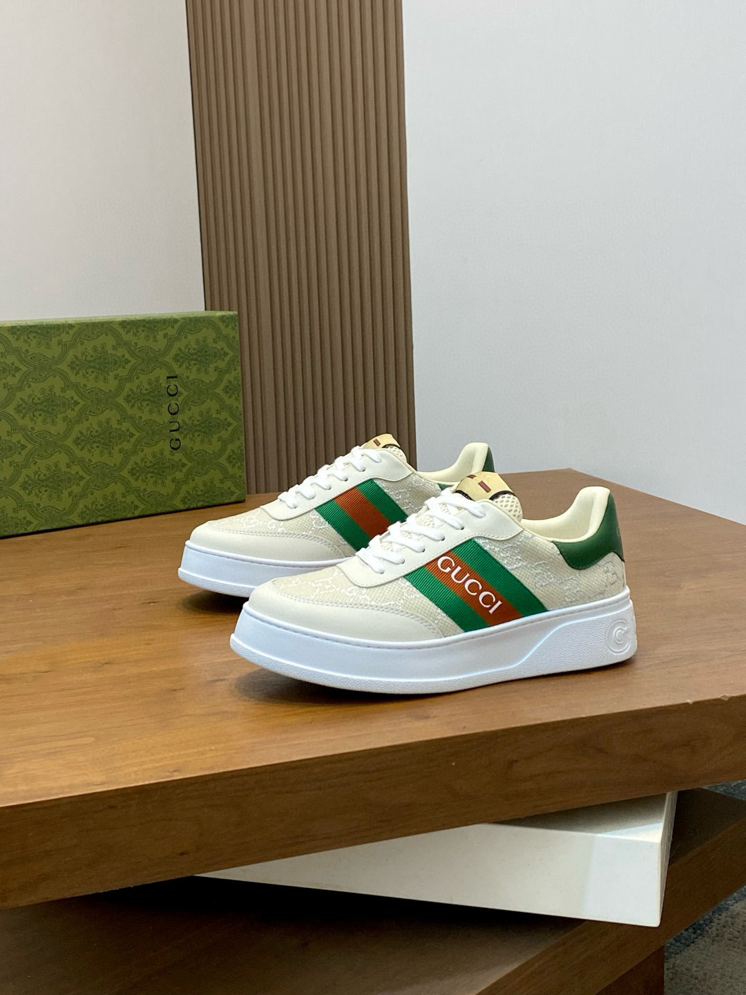 Shoe GUCCI shoes — e78a3f5b angle 1