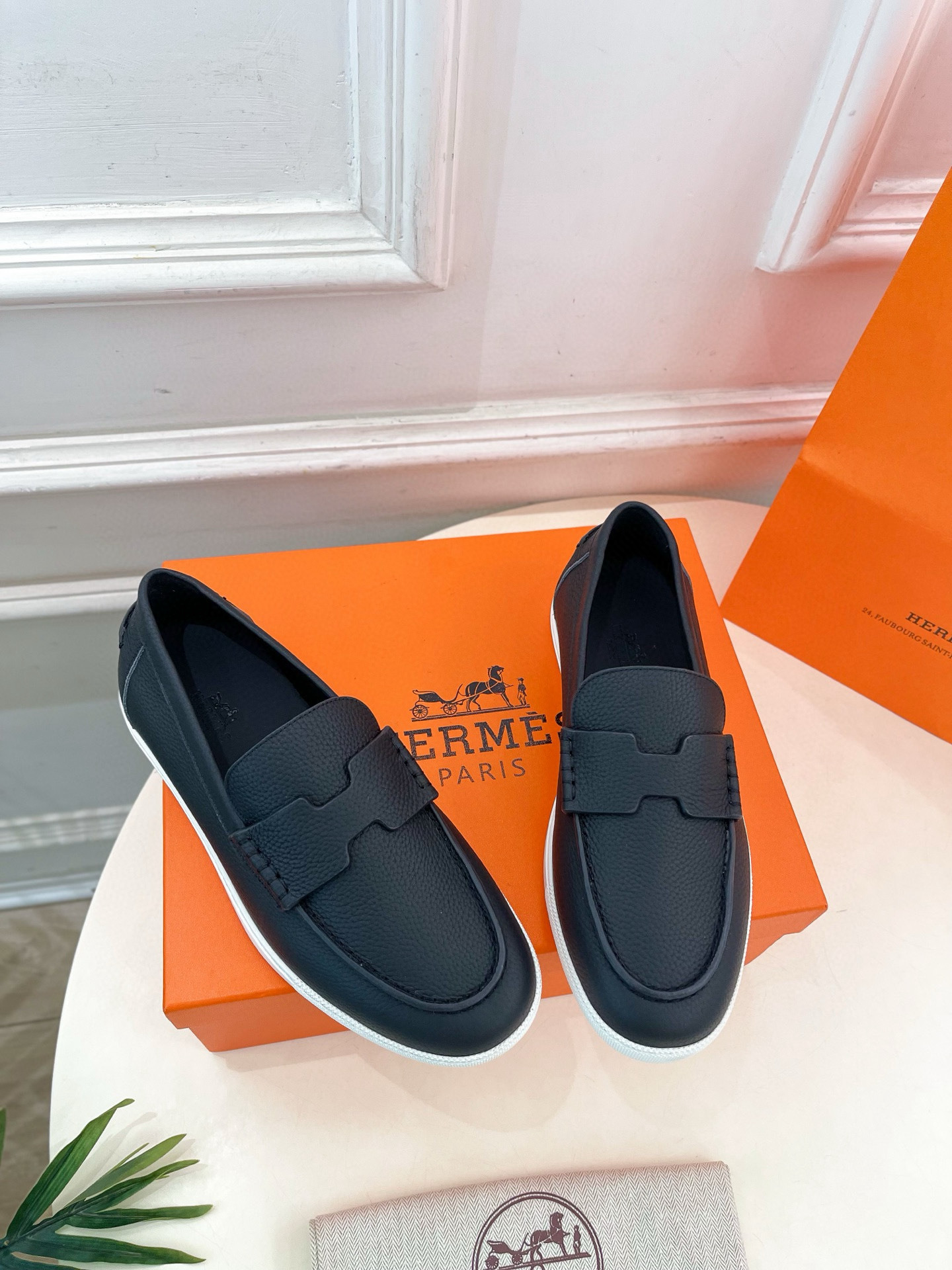 Shoe Hermès shoe — 77bfc10a angle 1