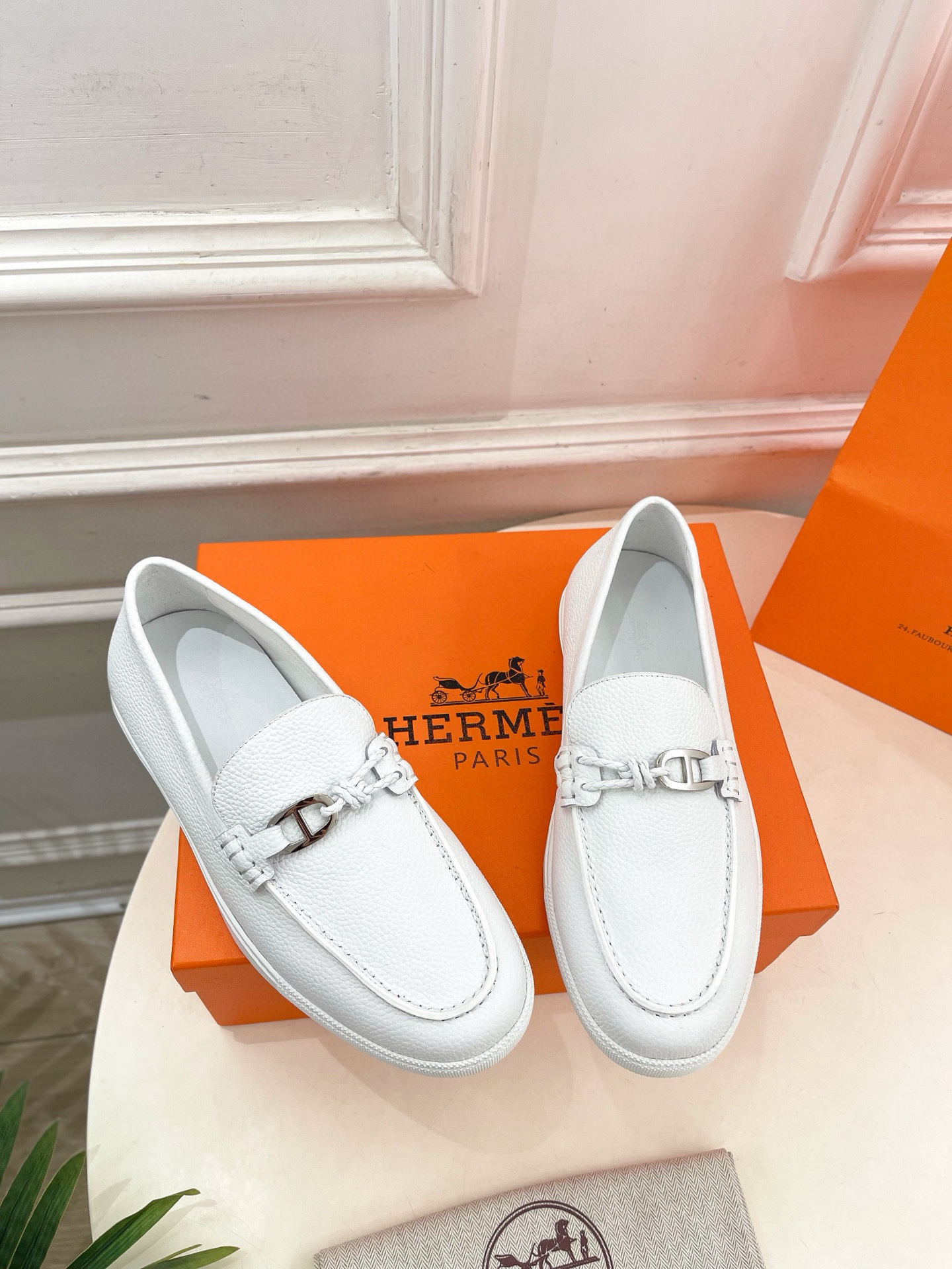 Shoe Hermès shoe — 97a61c50 angle 1