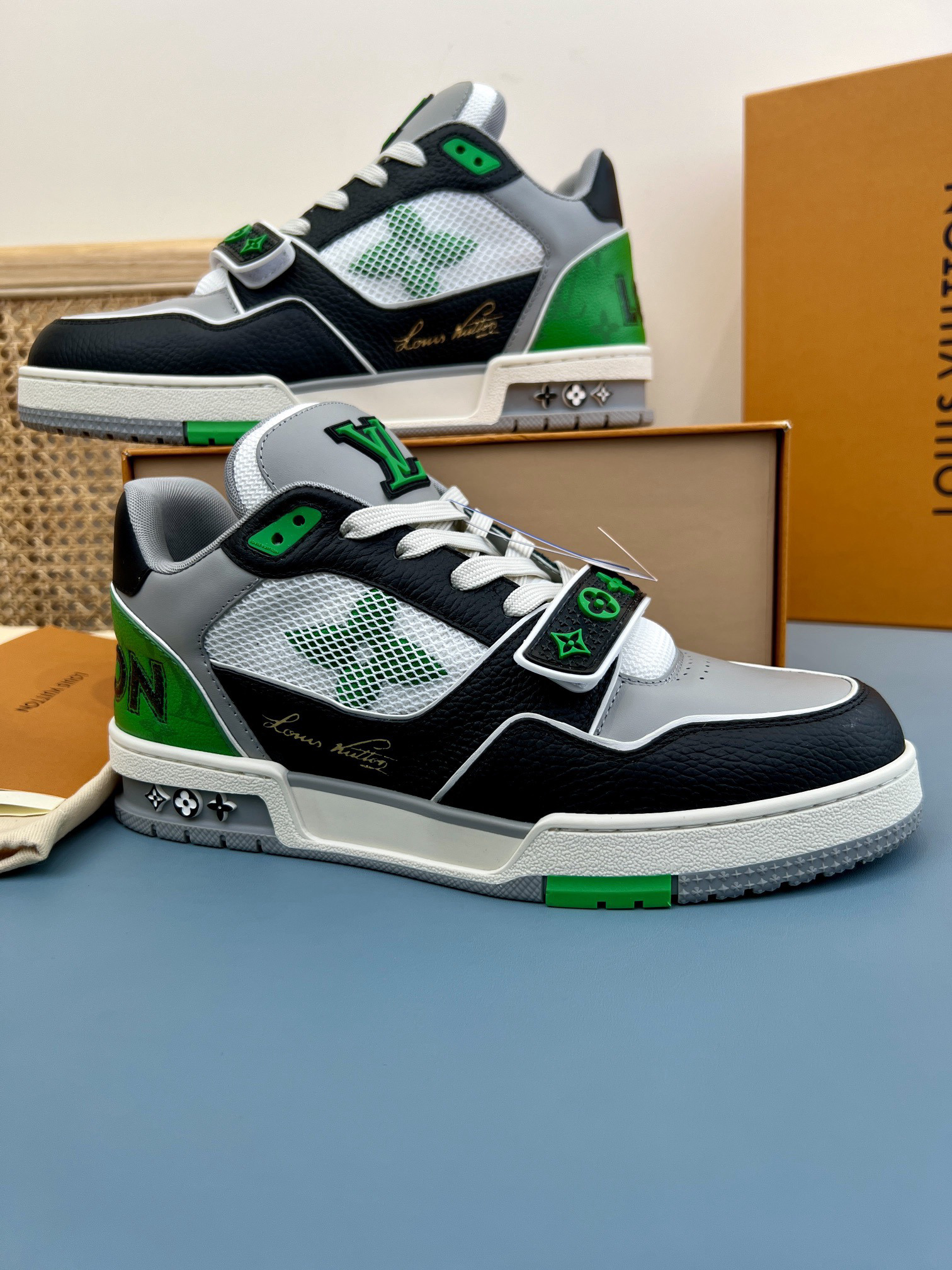Shoe Louis Vuitton Shoes — 048d726c angle 1