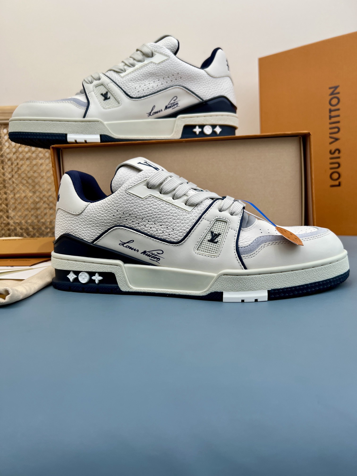 Shoe Louis Vuitton Shoes — 2a087f65