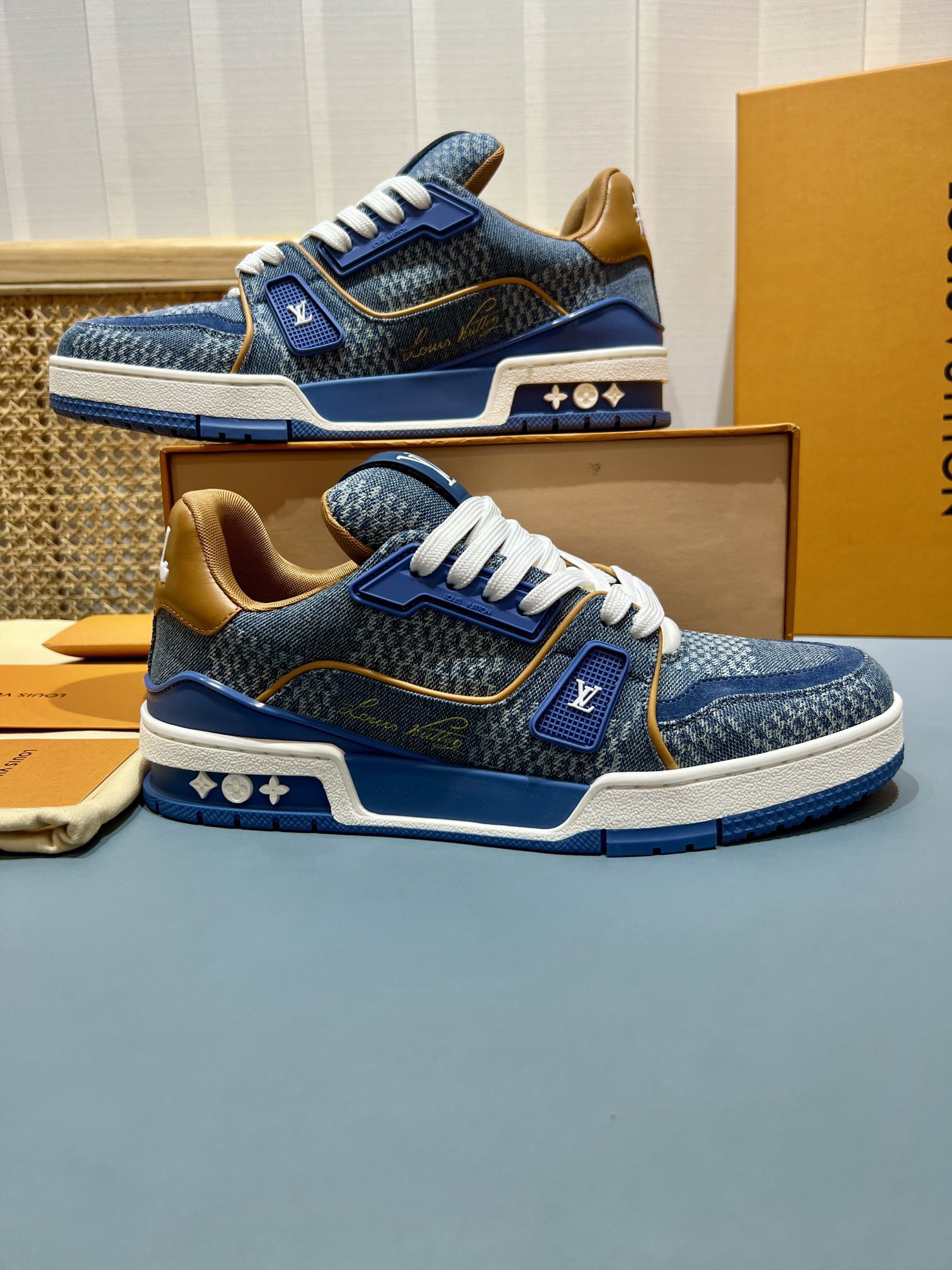 Shoe Louis Vuitton Shoes — 38e1157b angle 1