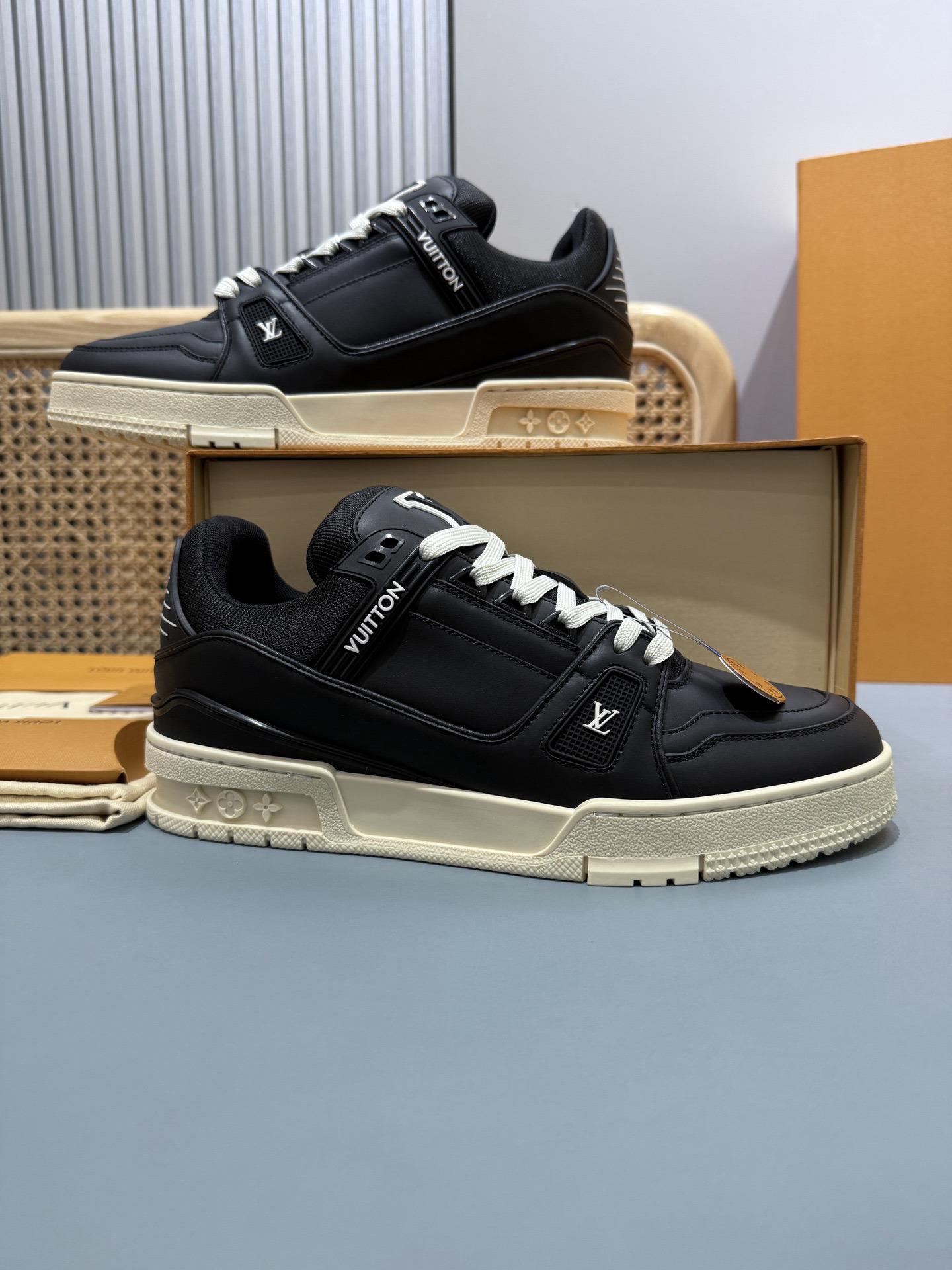 Shoe Louis Vuitton Shoes — 4bb3187a angle 1