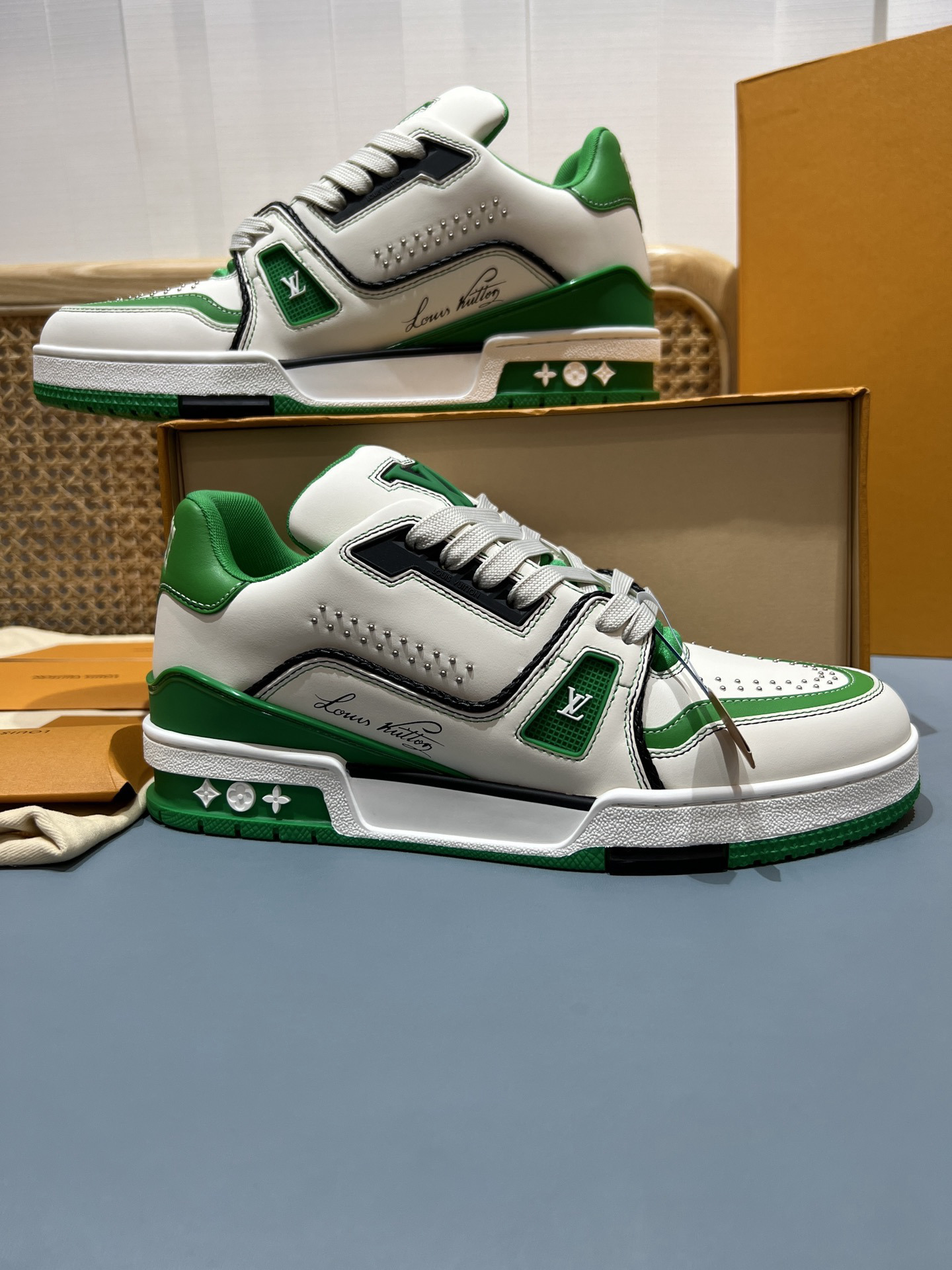 Shoe Louis Vuitton Shoes — 5a2afc85 angle 1