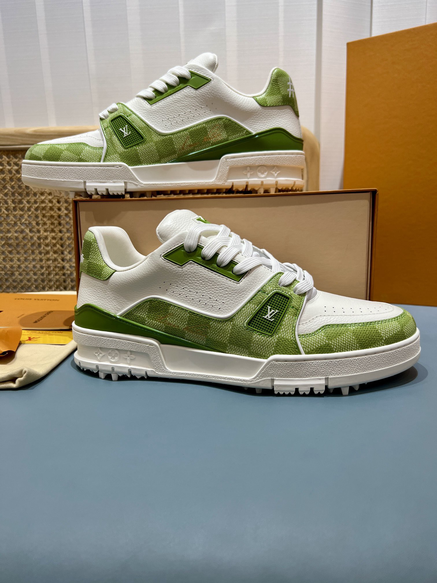 Shoe Louis Vuitton Shoes — 830d5693