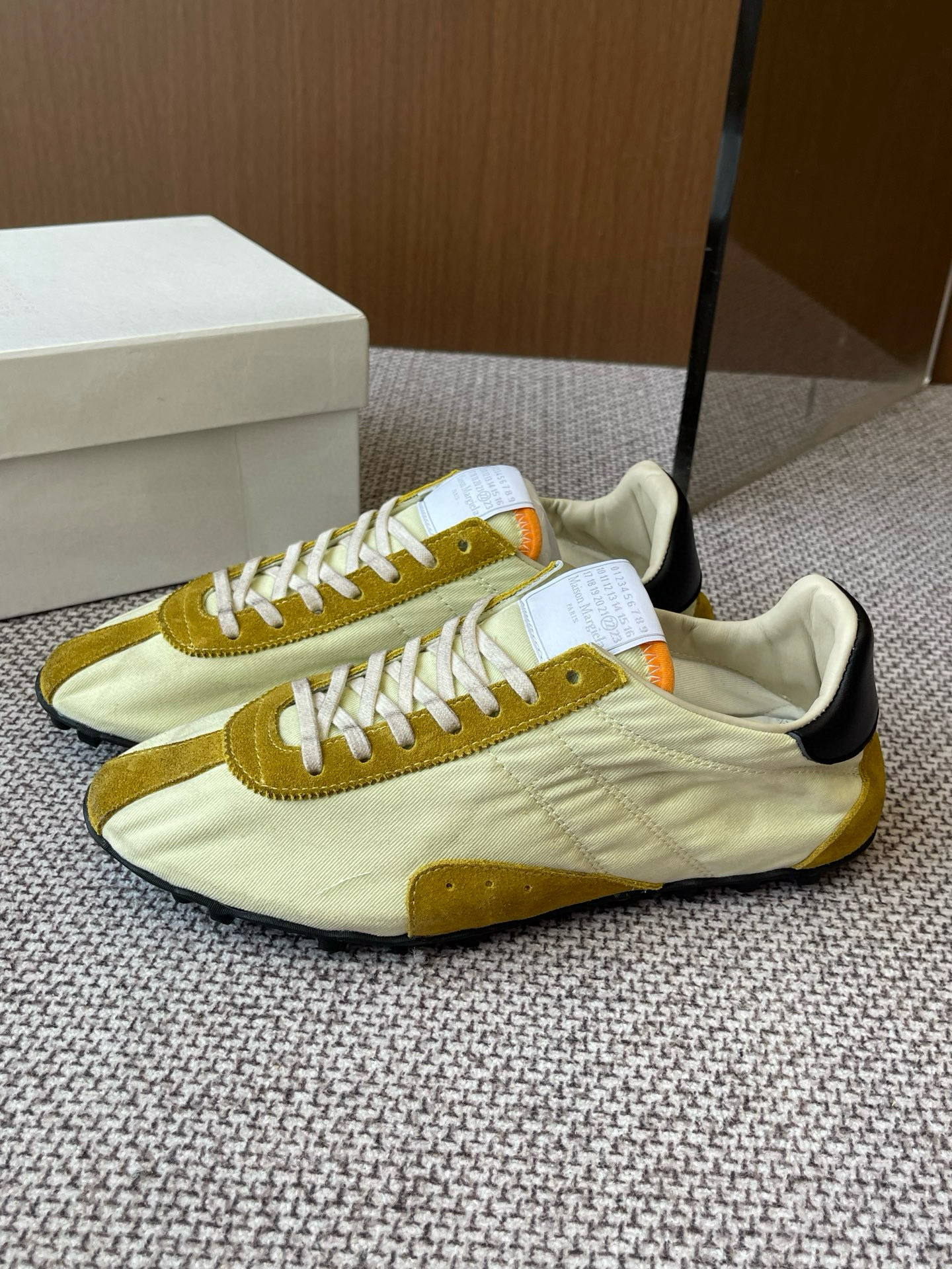 Shoe Maison Margiela Shoes — 2d56910a angle 1