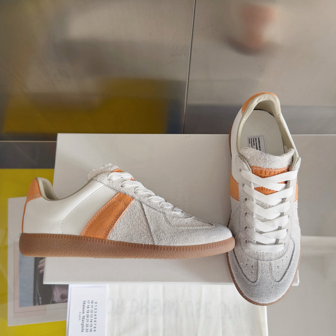 Shoe Maison Margiela Shoes — 60932302 angle 1