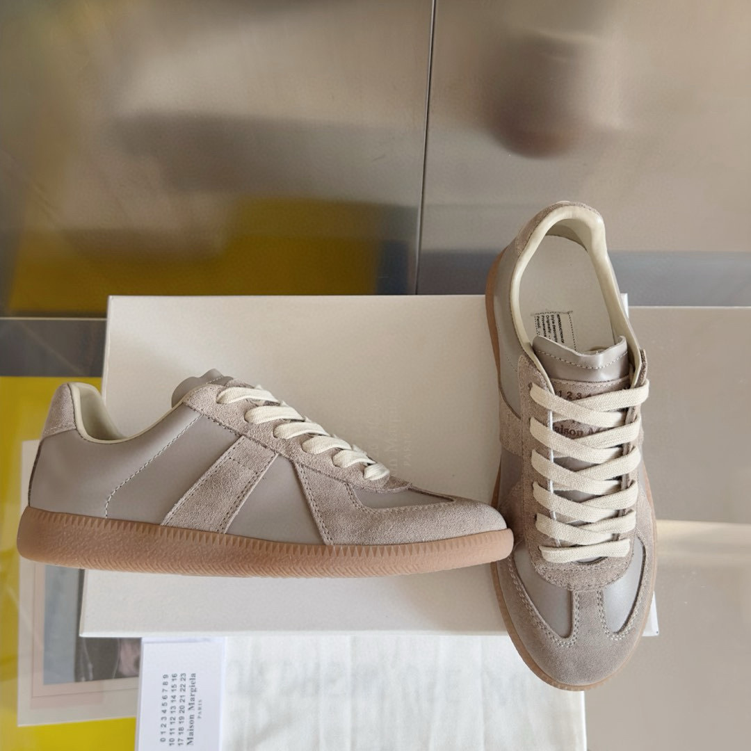 Shoe Maison Margiela Shoes — e100f94b angle 1