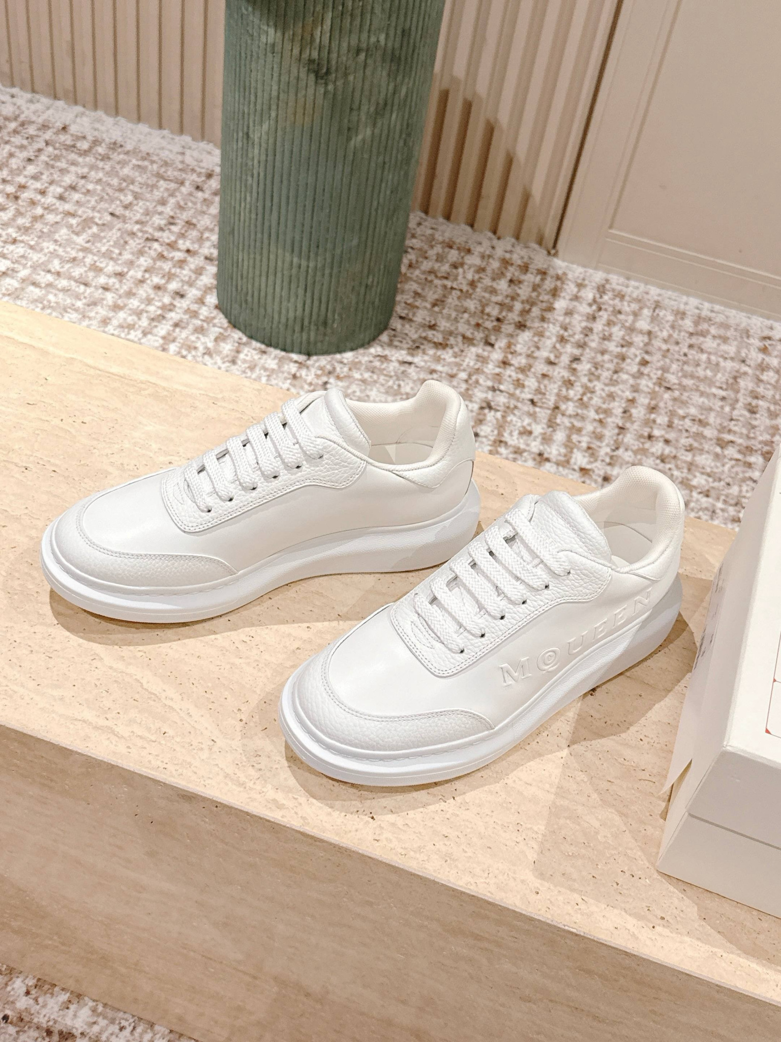Shoe McQueen shoe — 11e088fe angle 1