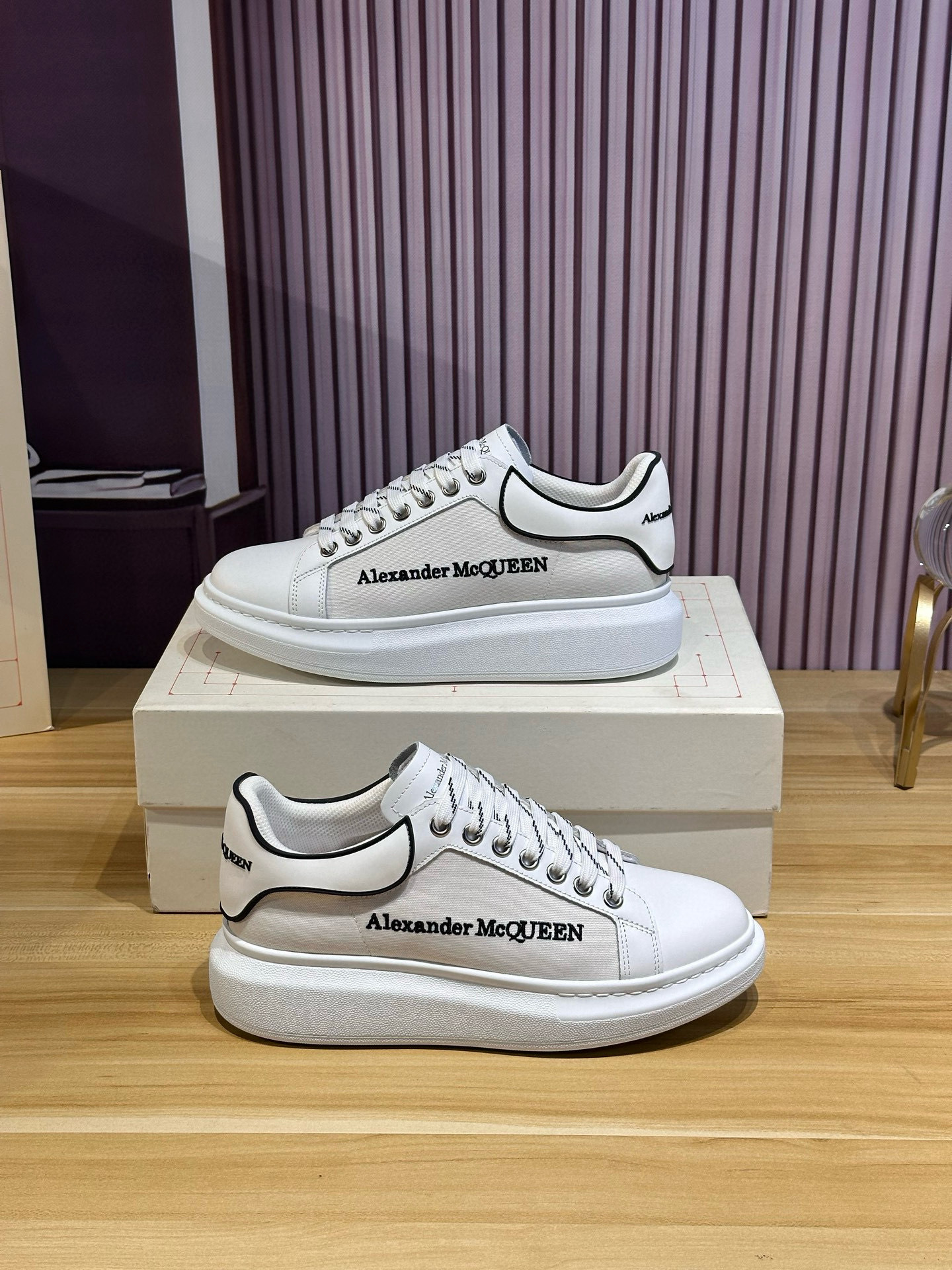 Shoe McQueen shoe — 33f48904 angle 1