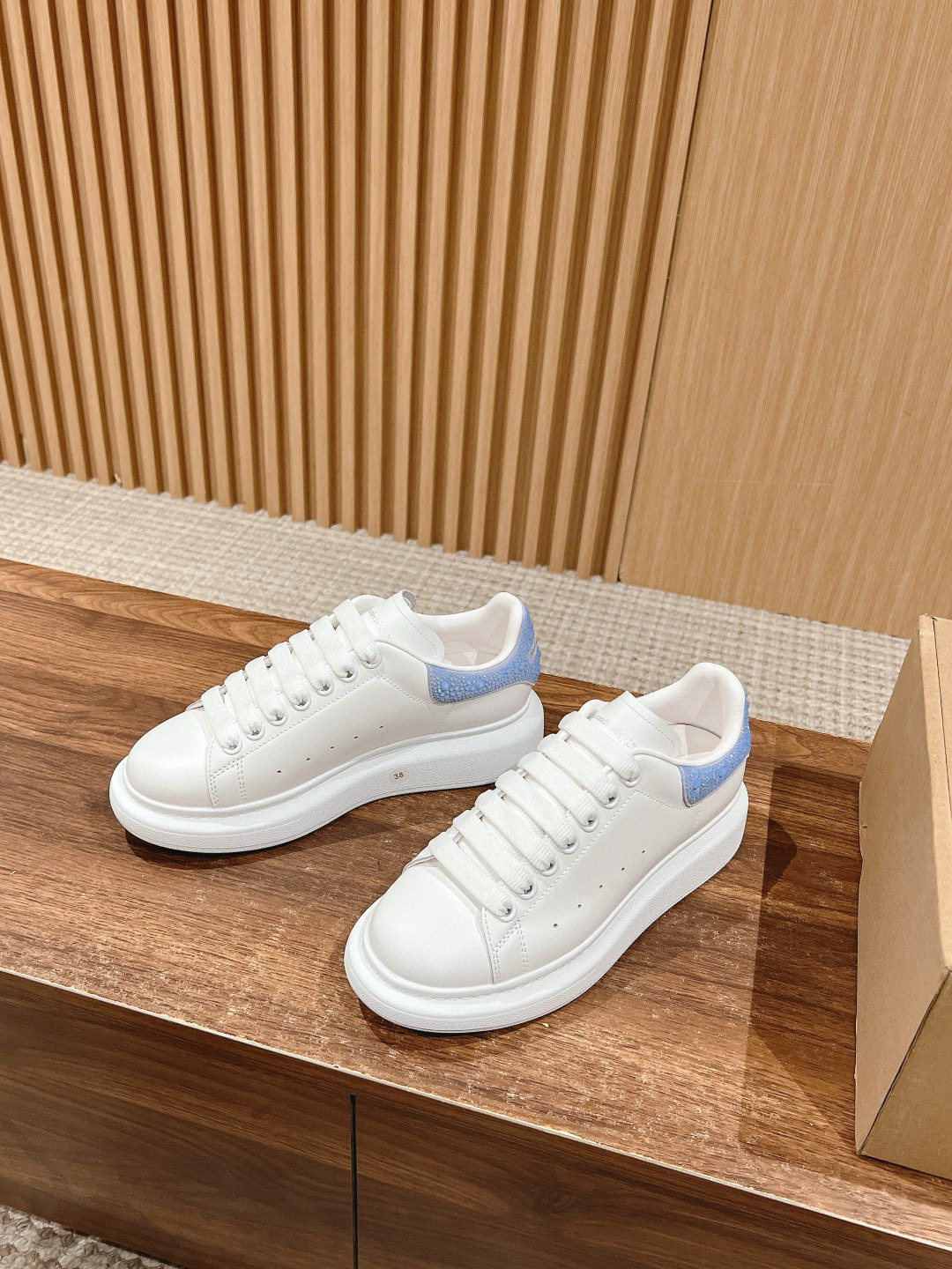 Shoe McQueen shoe — 57560e50 angle 1