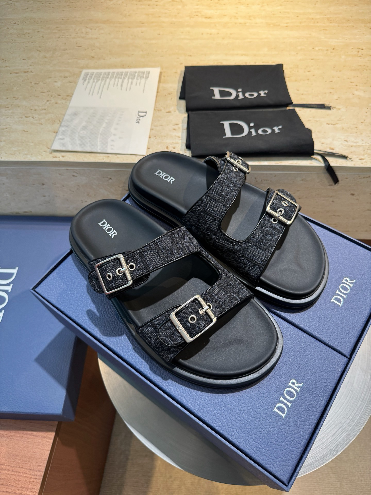 Shoe Men's Sandals Collection — 8cdadd26 angle 1