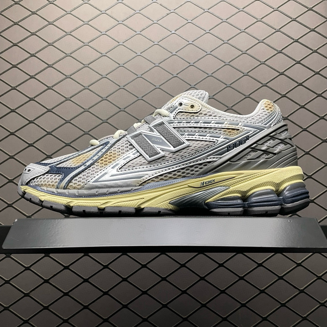 Shoe New Balance sneakers — 639327b7