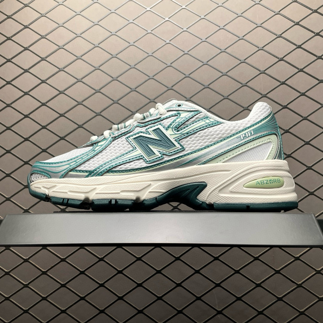 Shoe New Balance sneakers — 82ccf1a0 angle 1