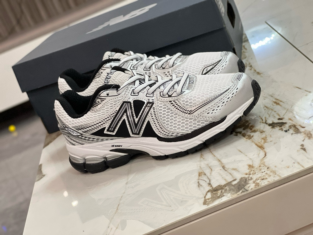 Shoe New Balance sneakers — eaa04004 angle 1
