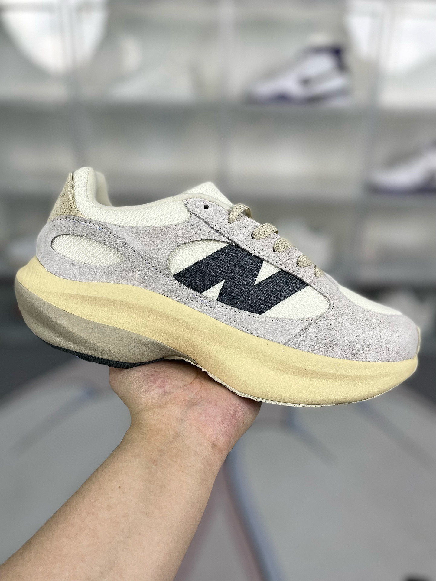 Shoe New Balance sneakers — fe8cdcf3 angle 1