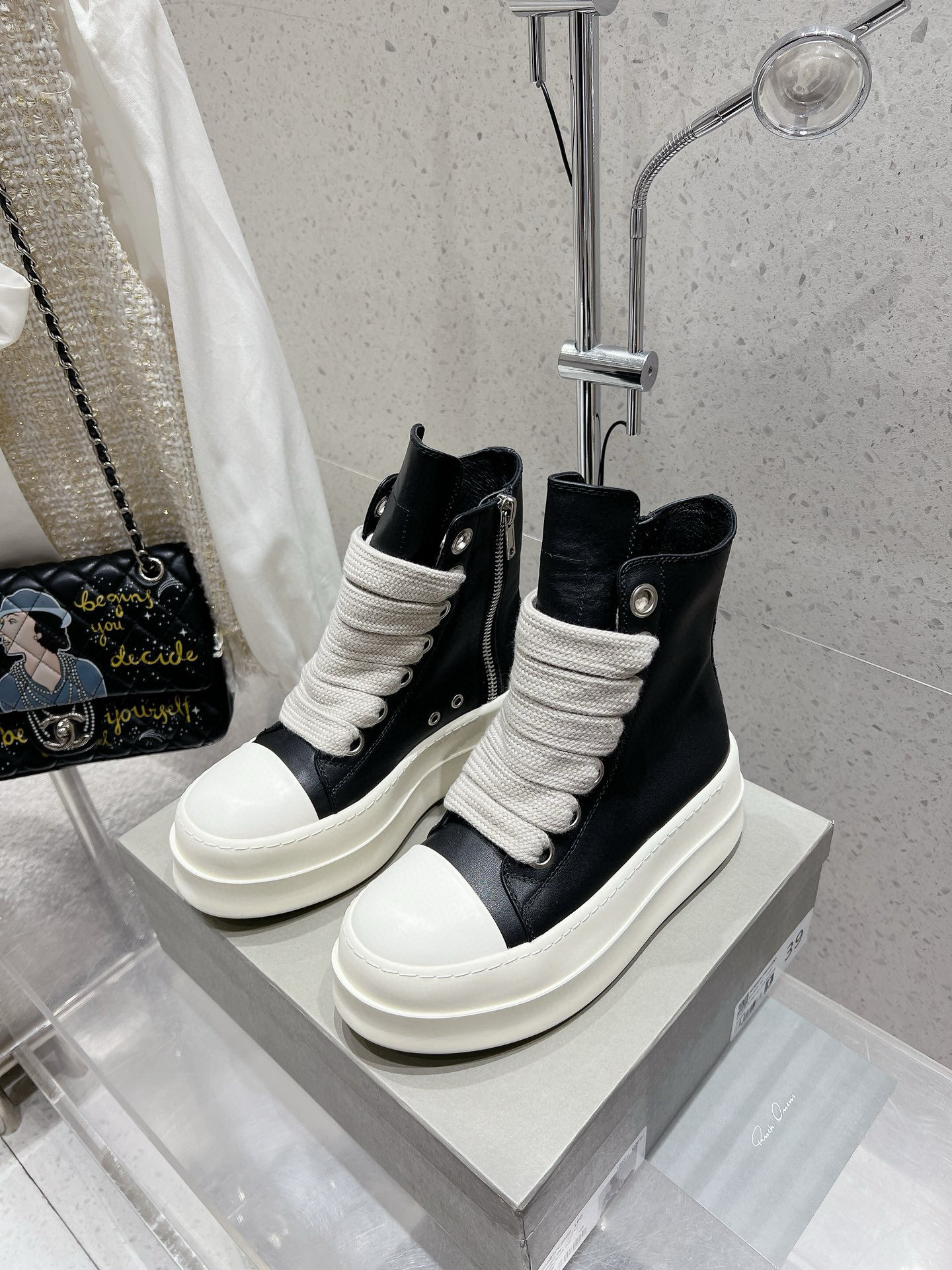 Shoe Rick owens — 4f7efb2d angle 1
