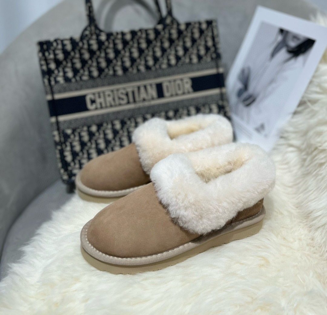 Shoe Ugg series — 5e860442 angle 1