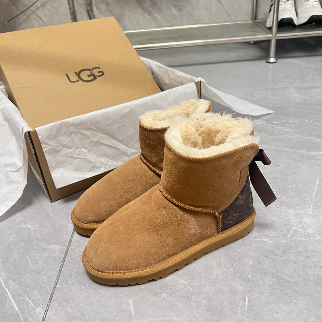 Shoe Ugg series — a08dadd4 angle 1